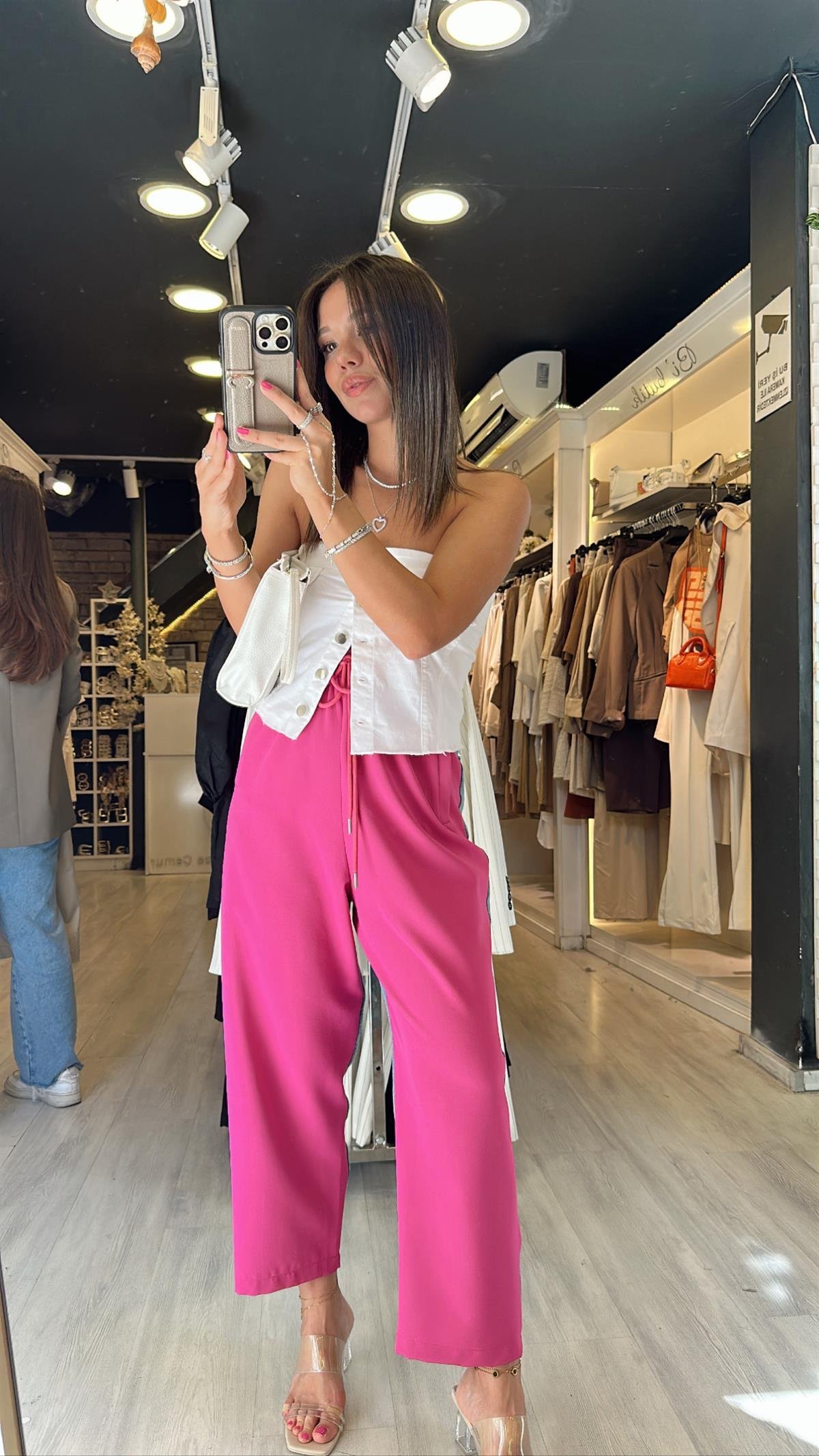 Fuşya Arka Jean Detaylı Bol Paça Pantolon