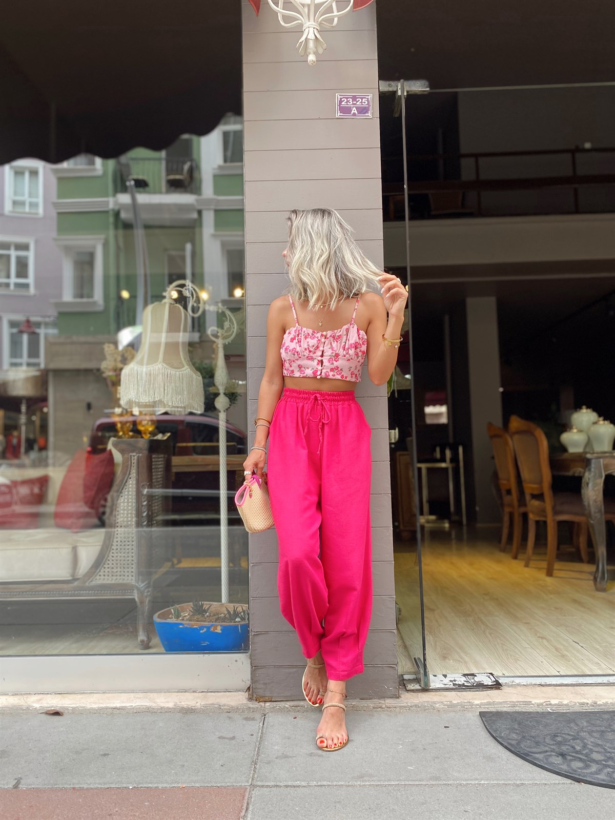 Fuşya Beli Lastikli Paça Pileli Pantolon 