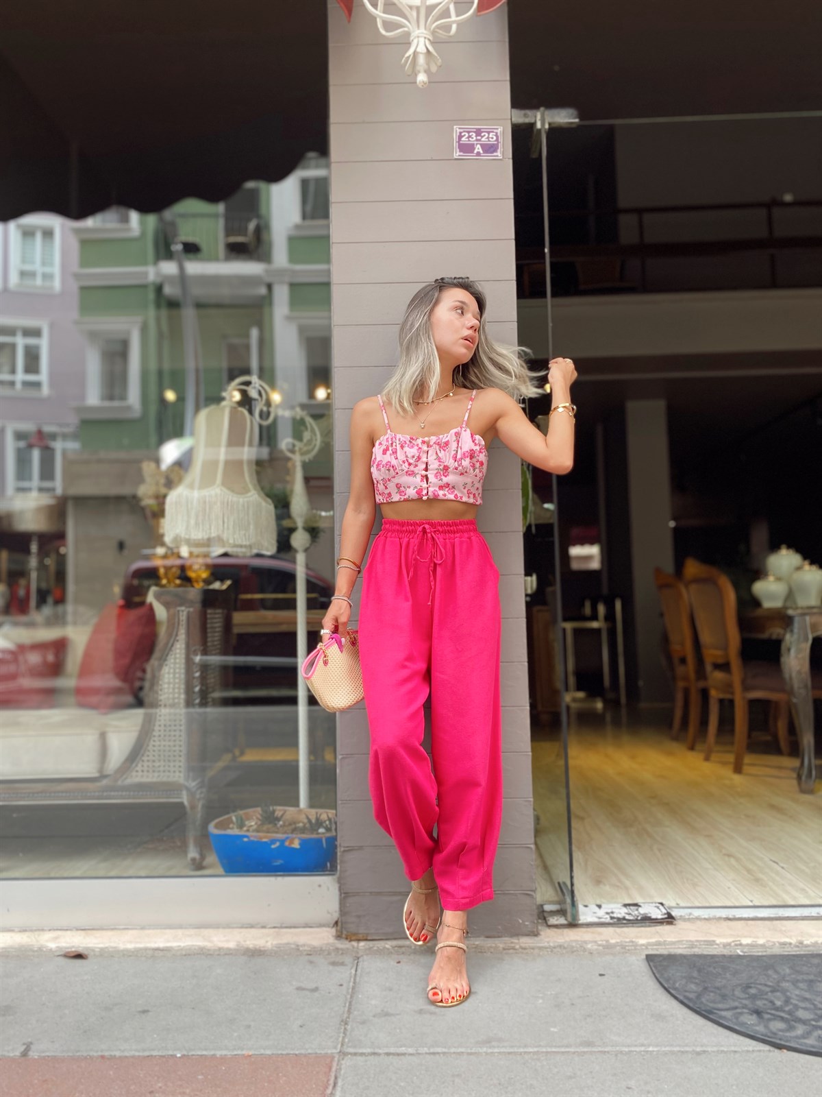 Fuşya Beli Lastikli Paça Pileli Pantolon 