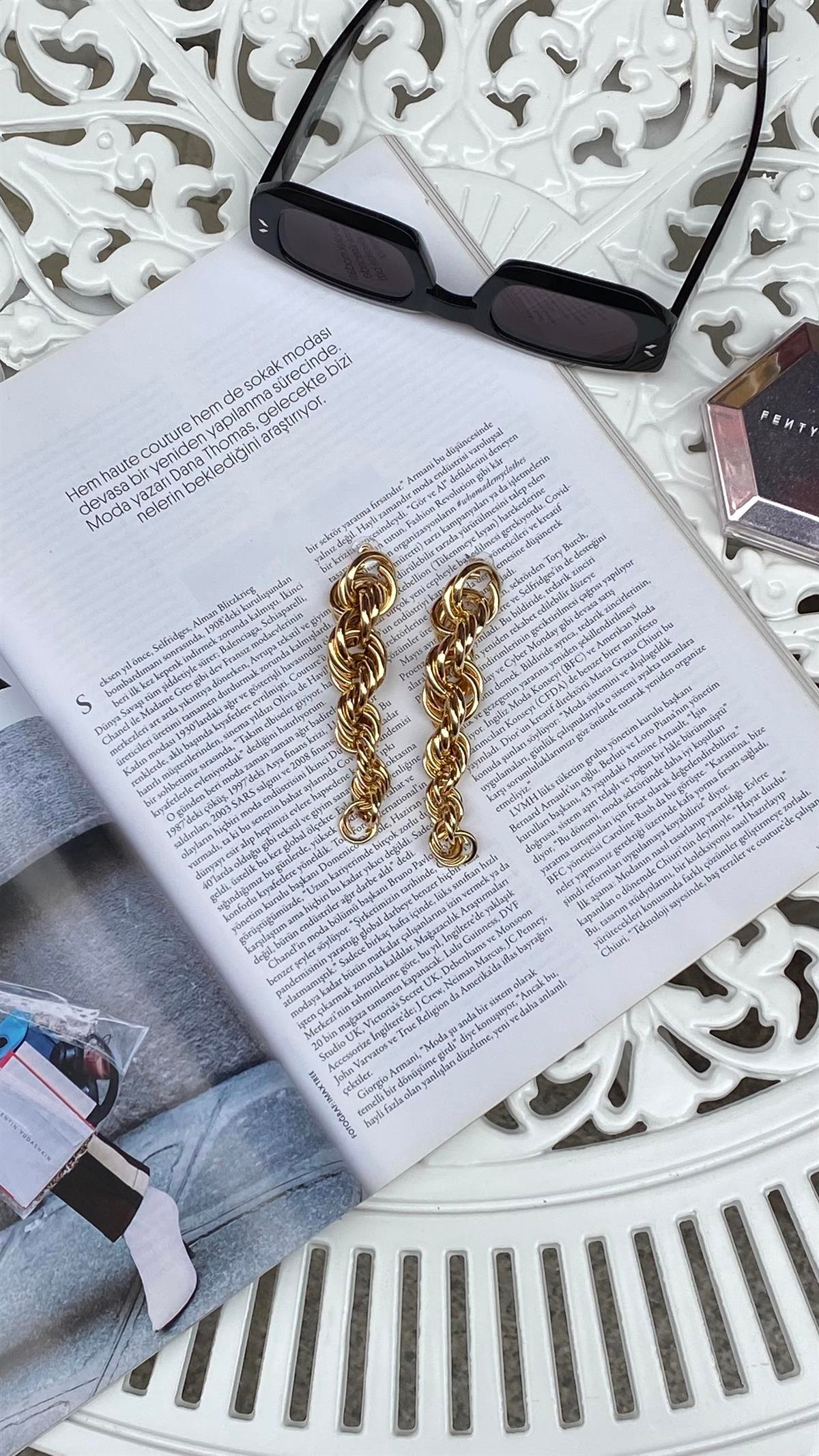 Gold Burgu Salkım Küpe 