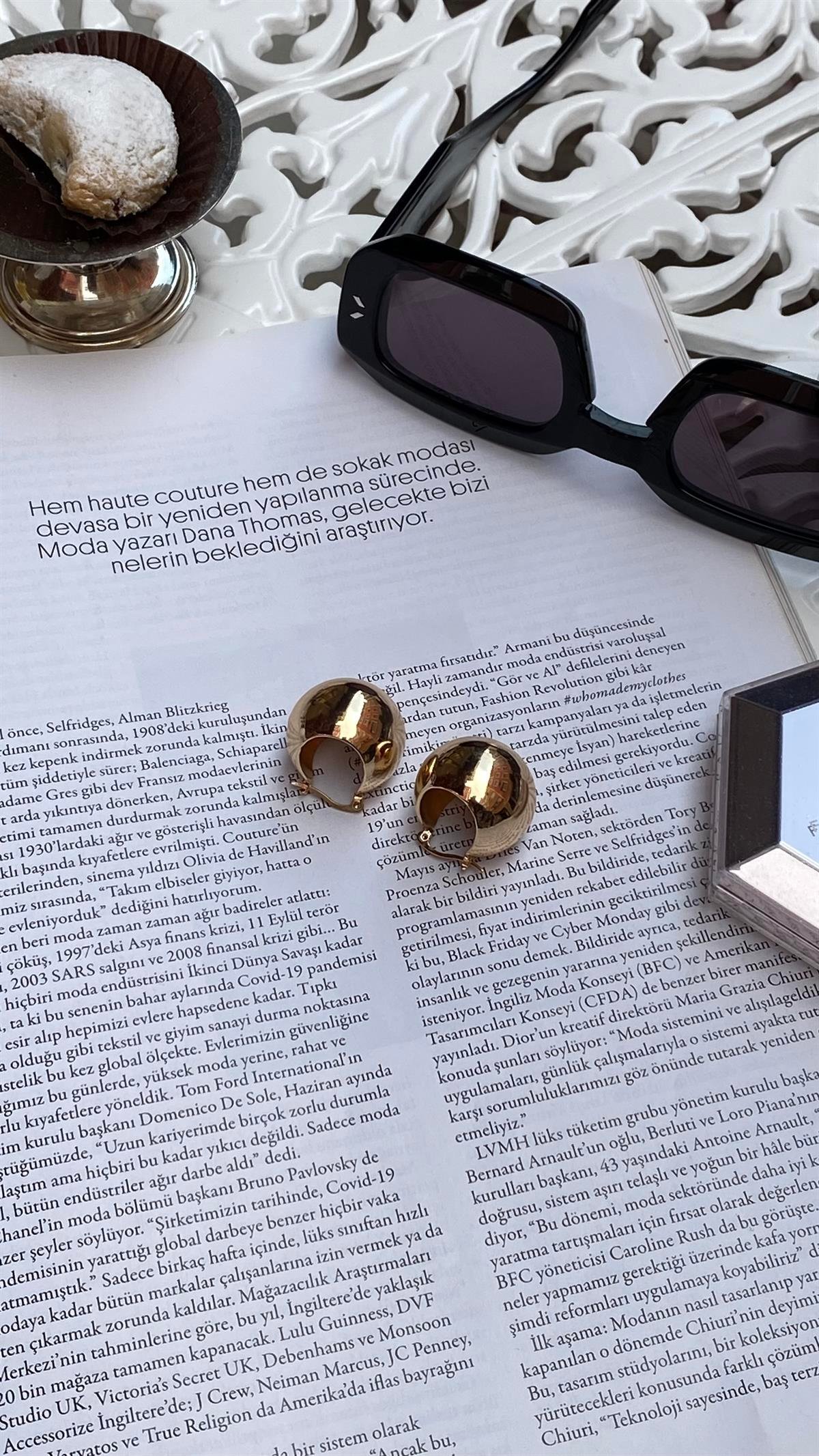 Gold Büyük Yüvarlak Bombeli Küpe 