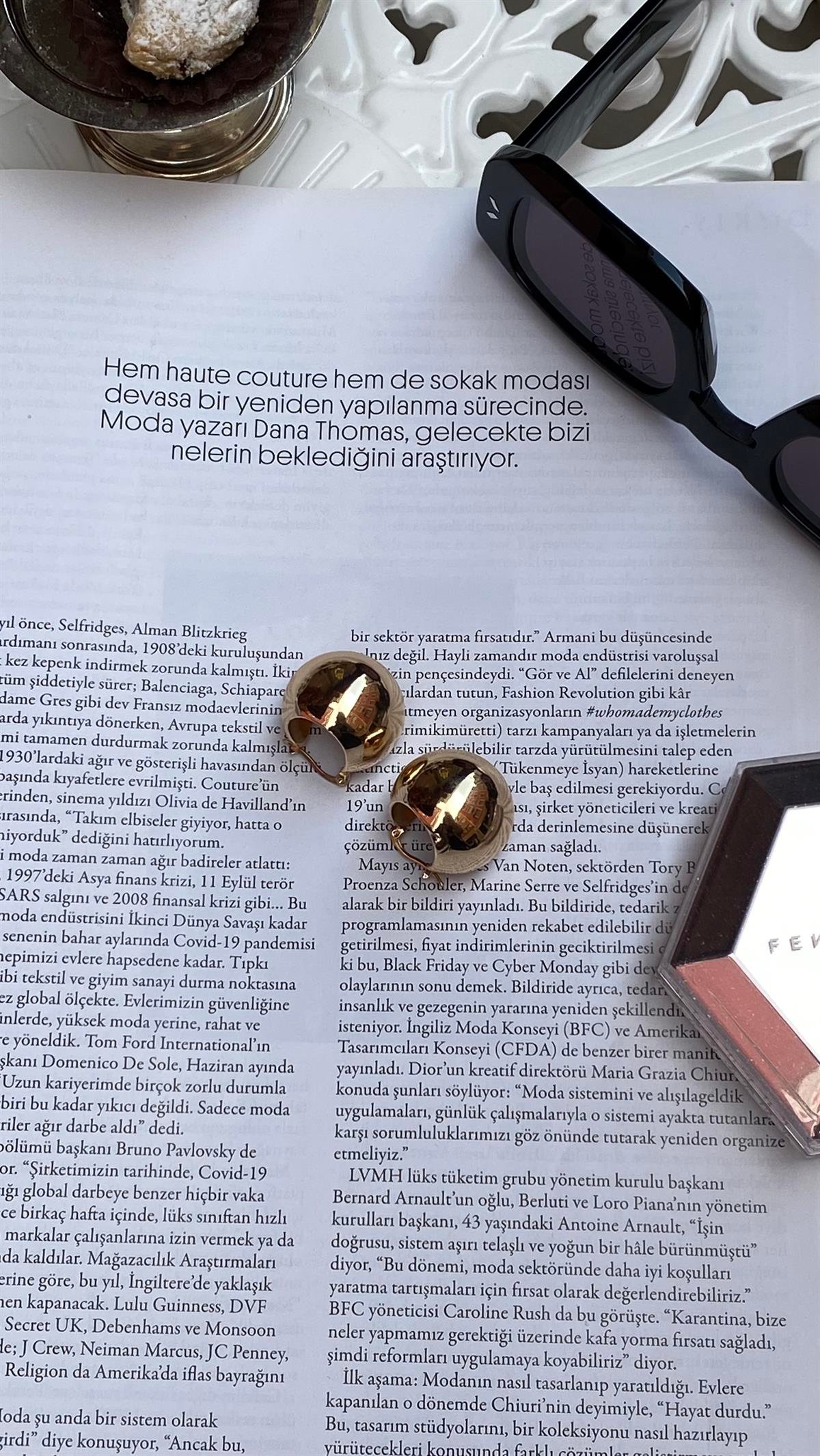 Gold Büyük Yüvarlak Bombeli Küpe 