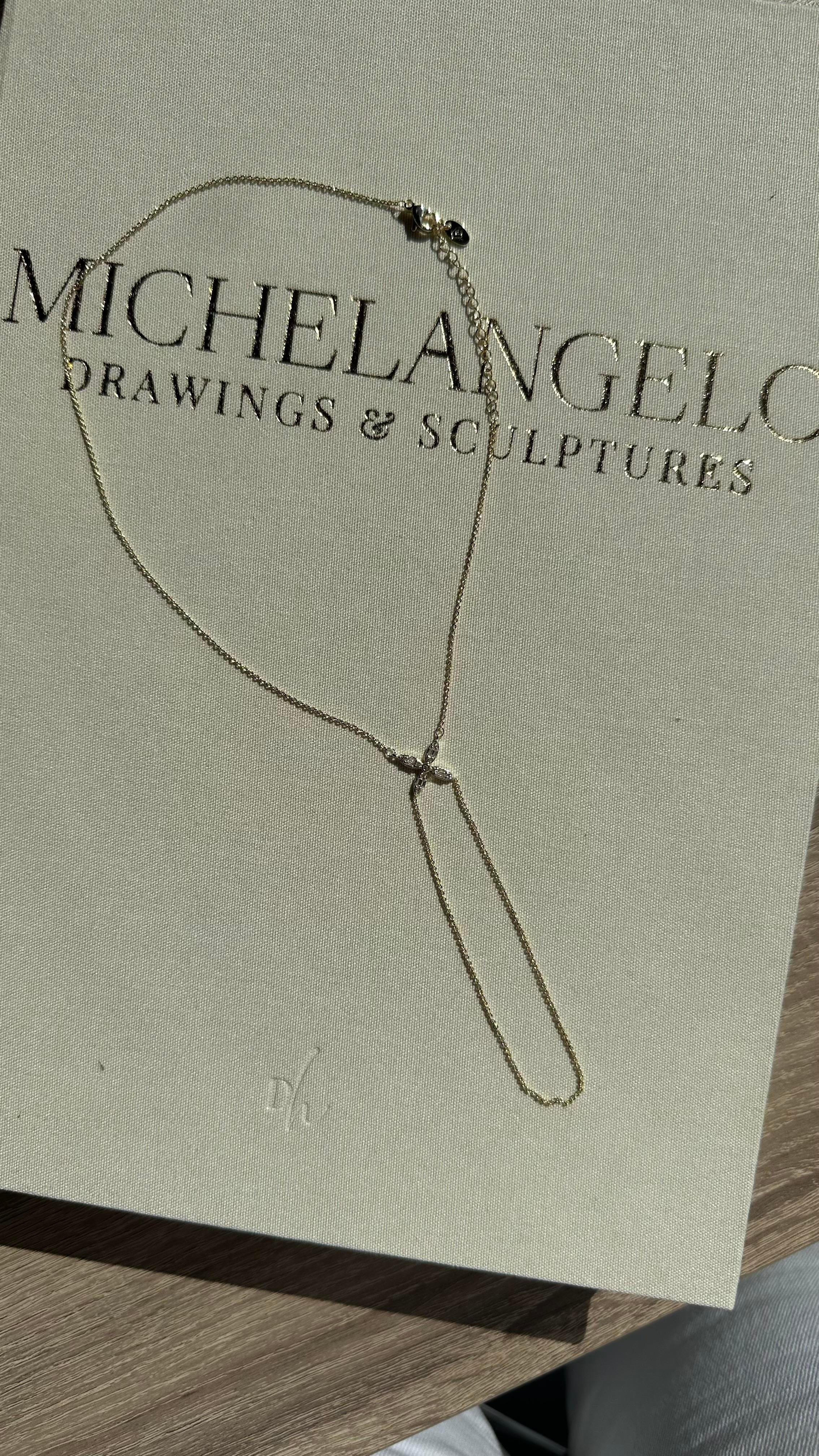 Gold Çiçek Detaylı Şahmerdan