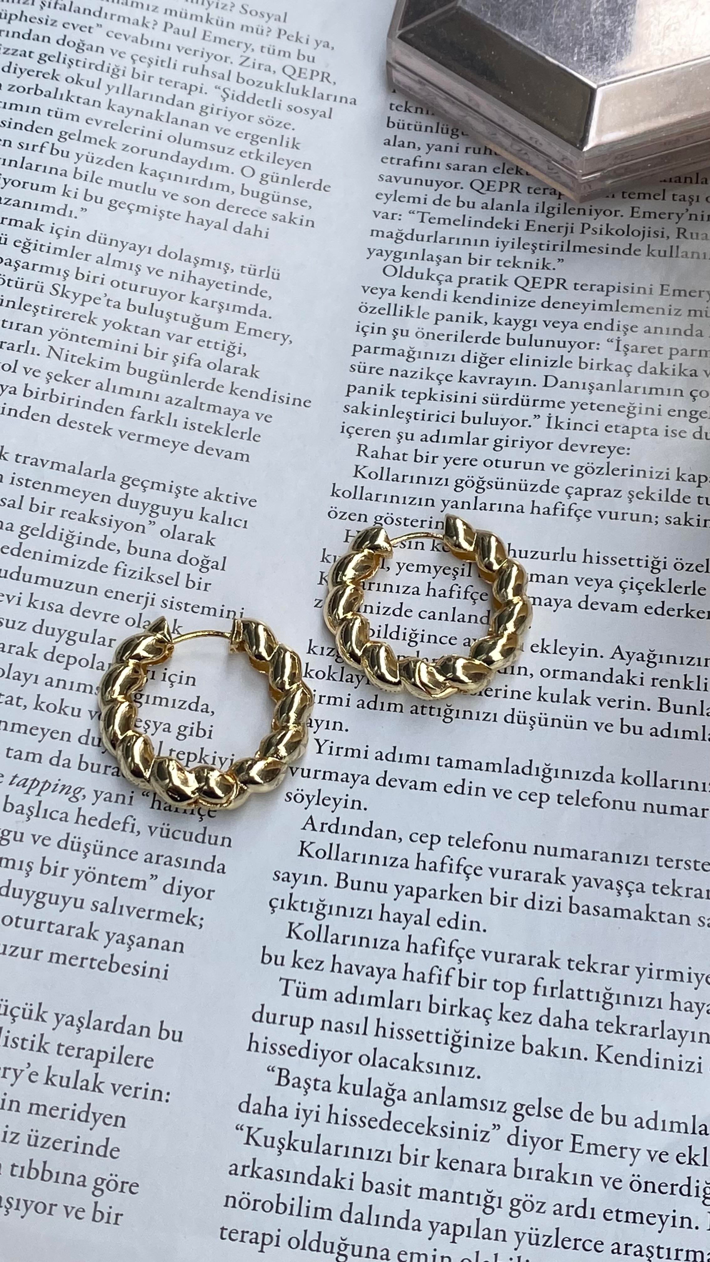 Rose Gold Zirkon Taşlı Özel Seri Yarı Halka Küpe