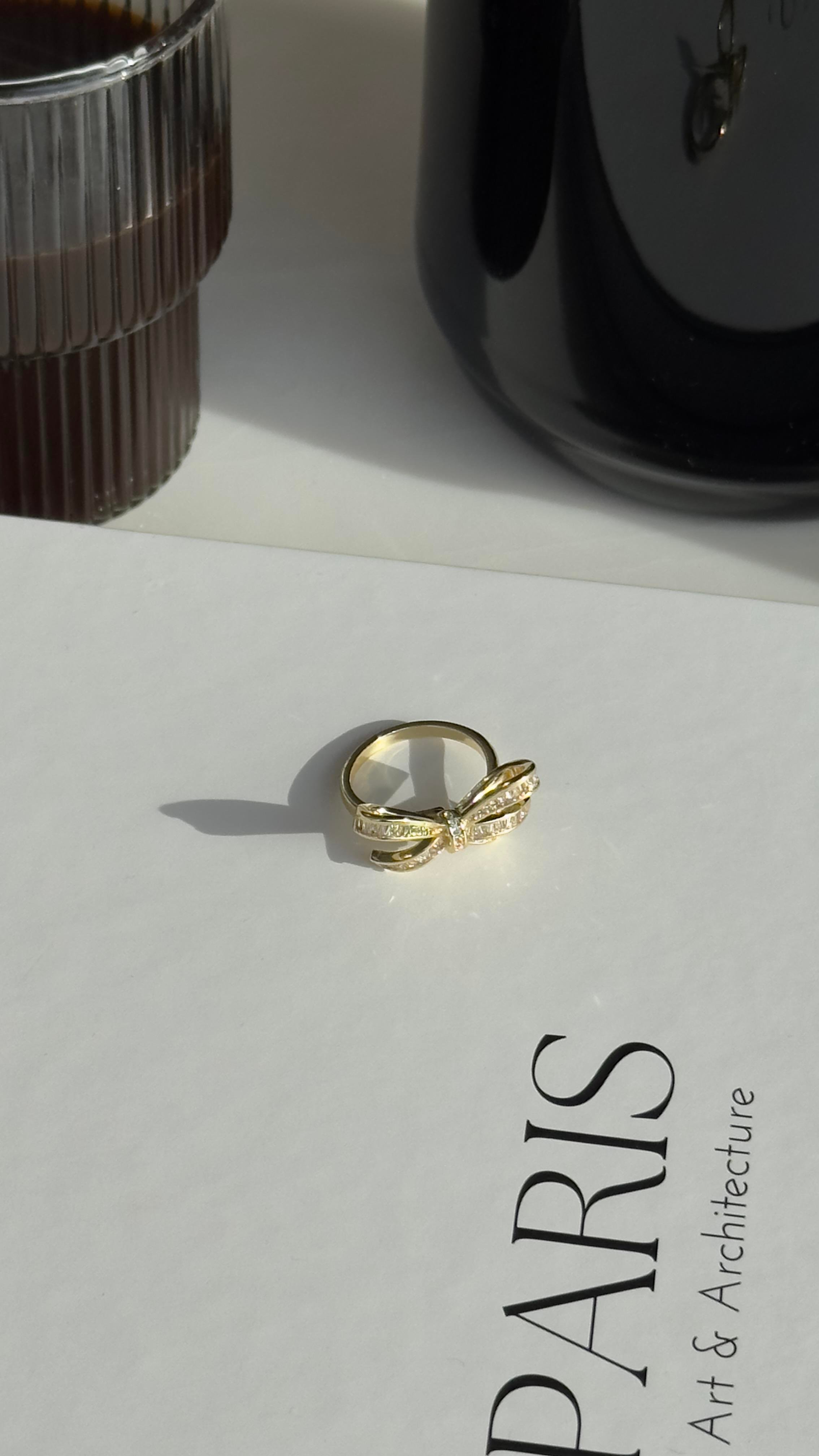 Gold Fiyonk Model Taşlı Ayarlanabilir Yüzük