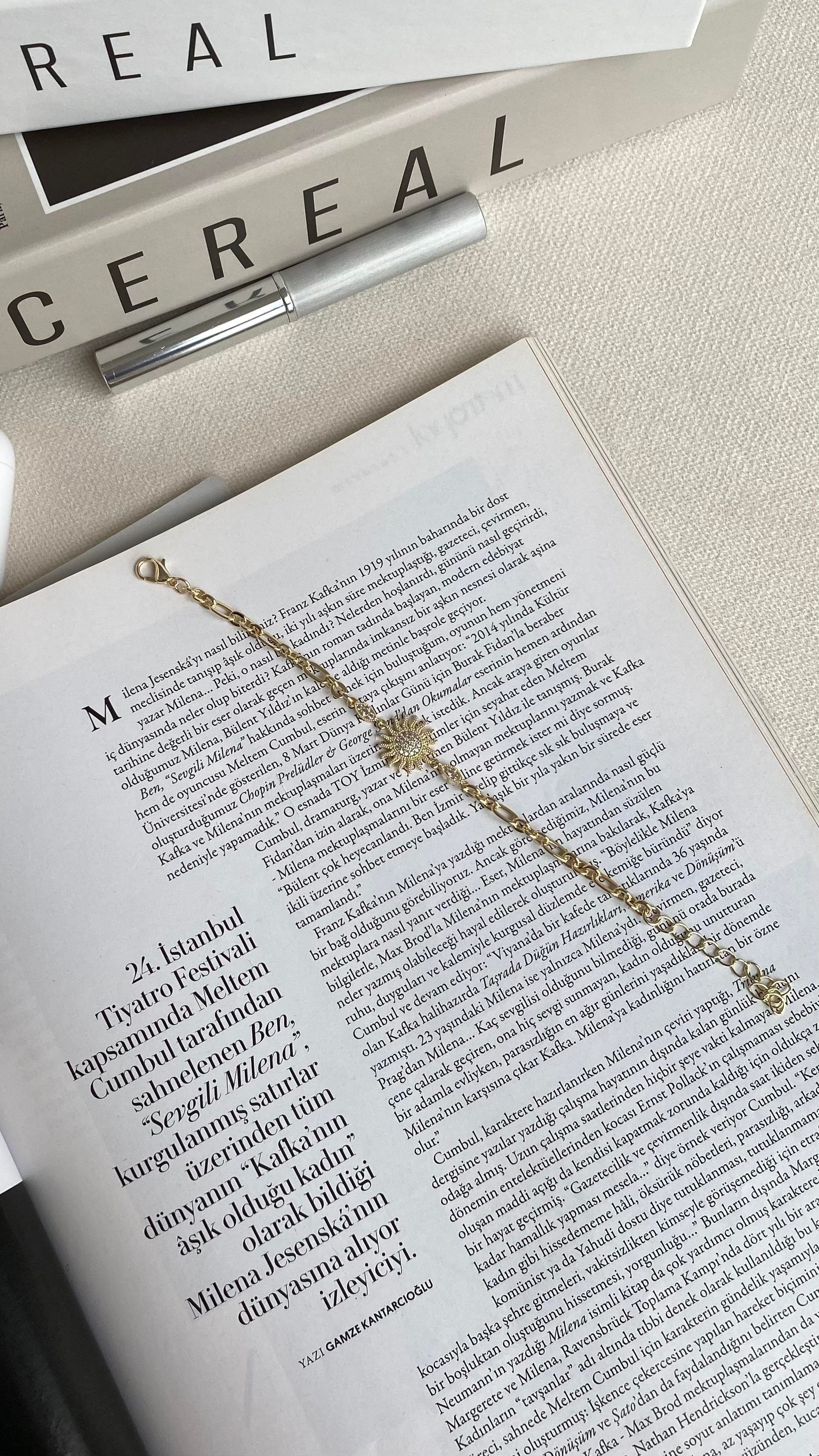 Gold Güneş Figürlü Taşlı Bileklik