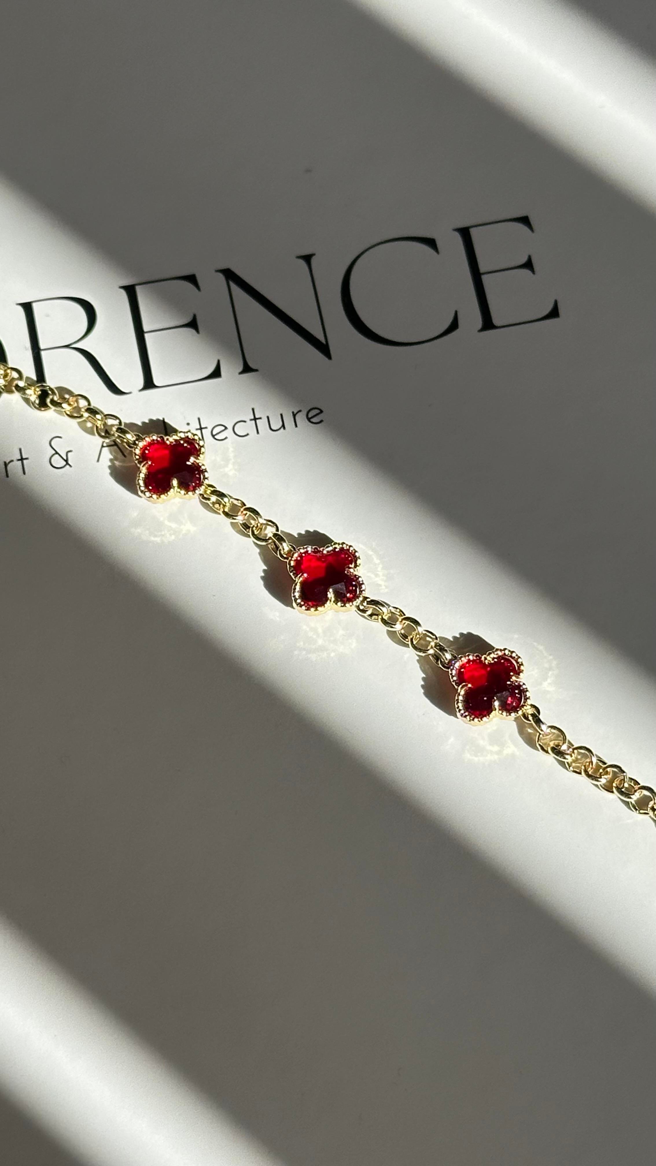 Gold Kırmızı Marka Model Bileklik