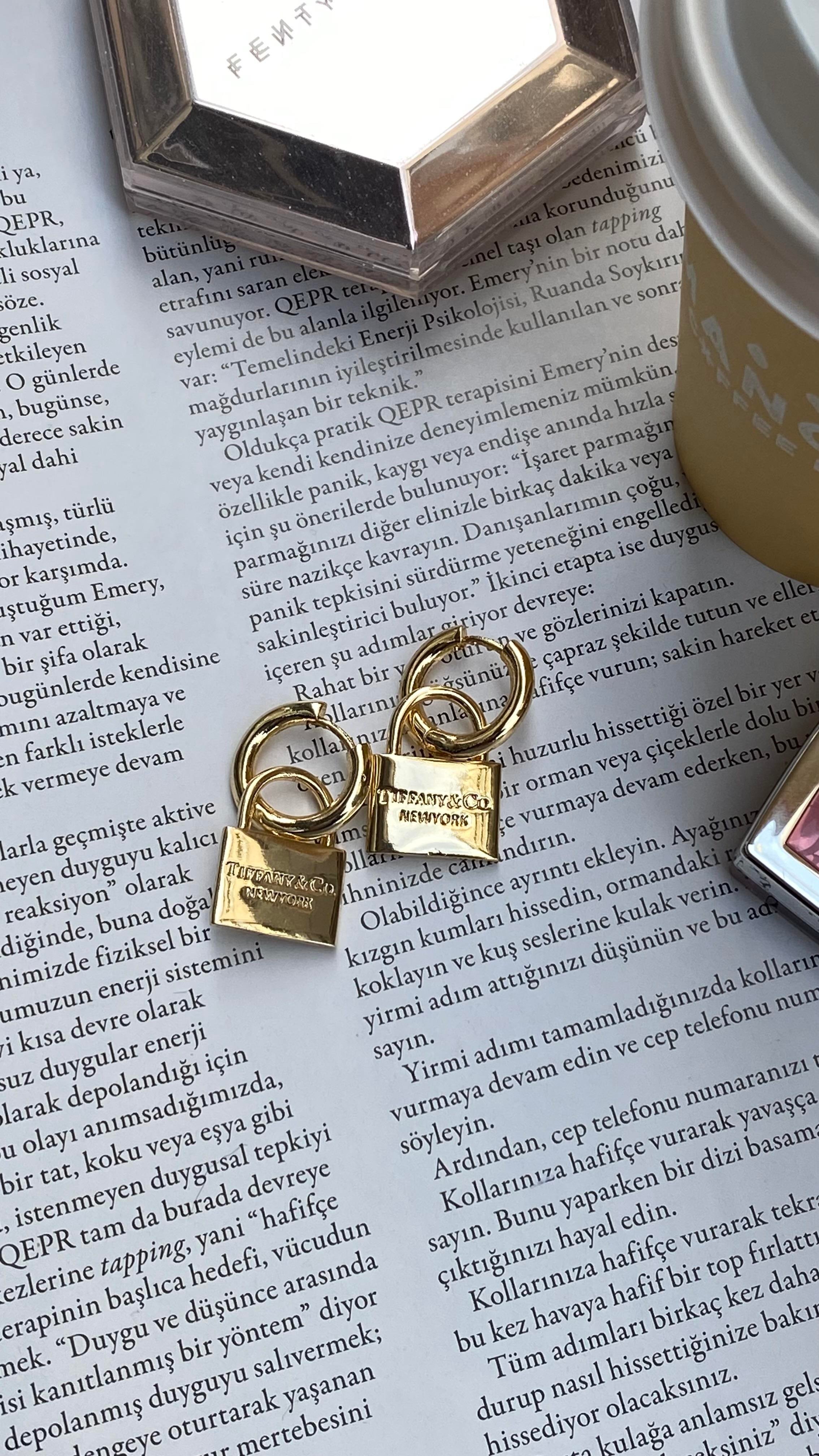 Gold Marka Model Küpe