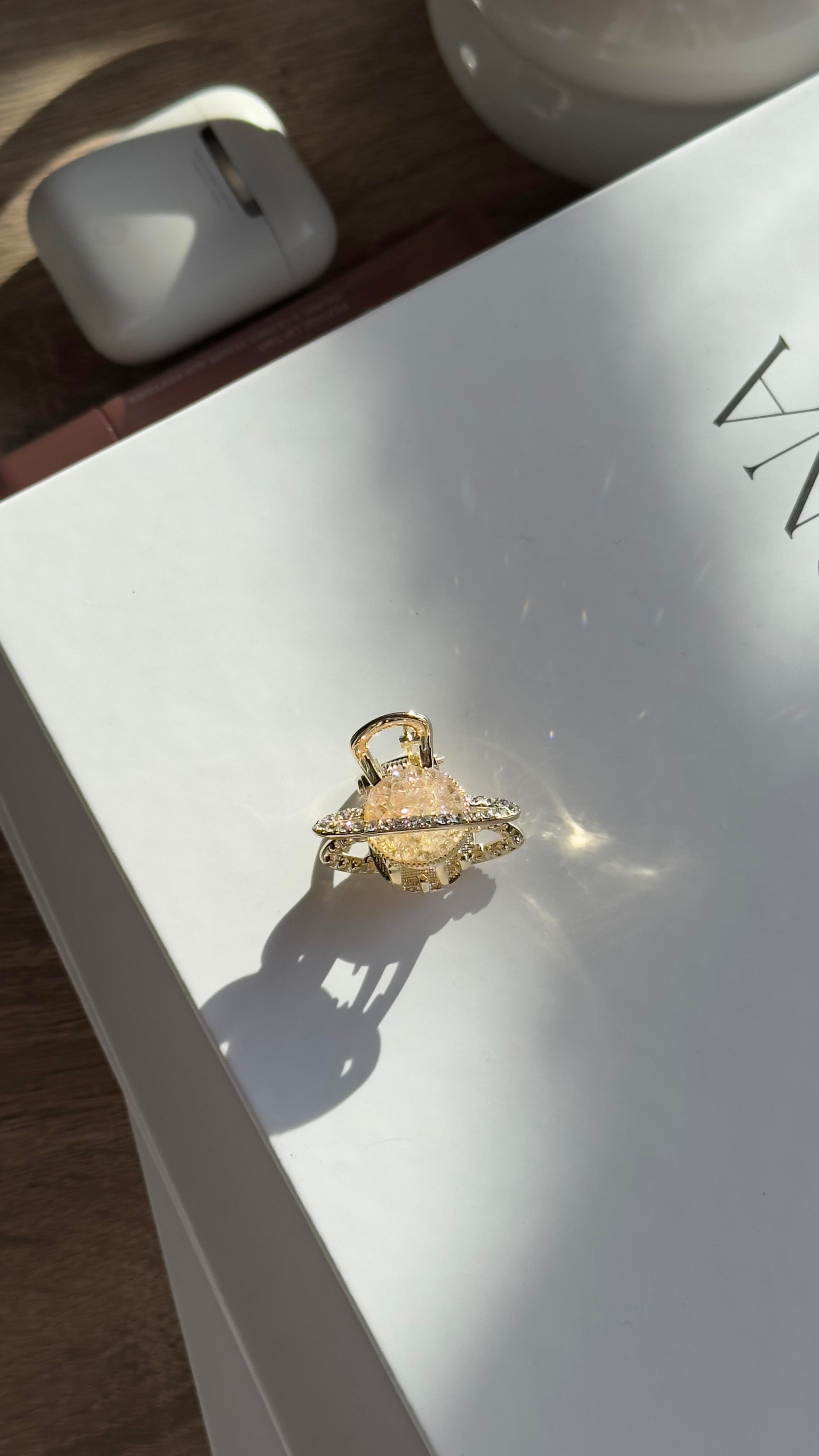 Gold Gezegen Şekli Metal İthal Taşlı Toka 