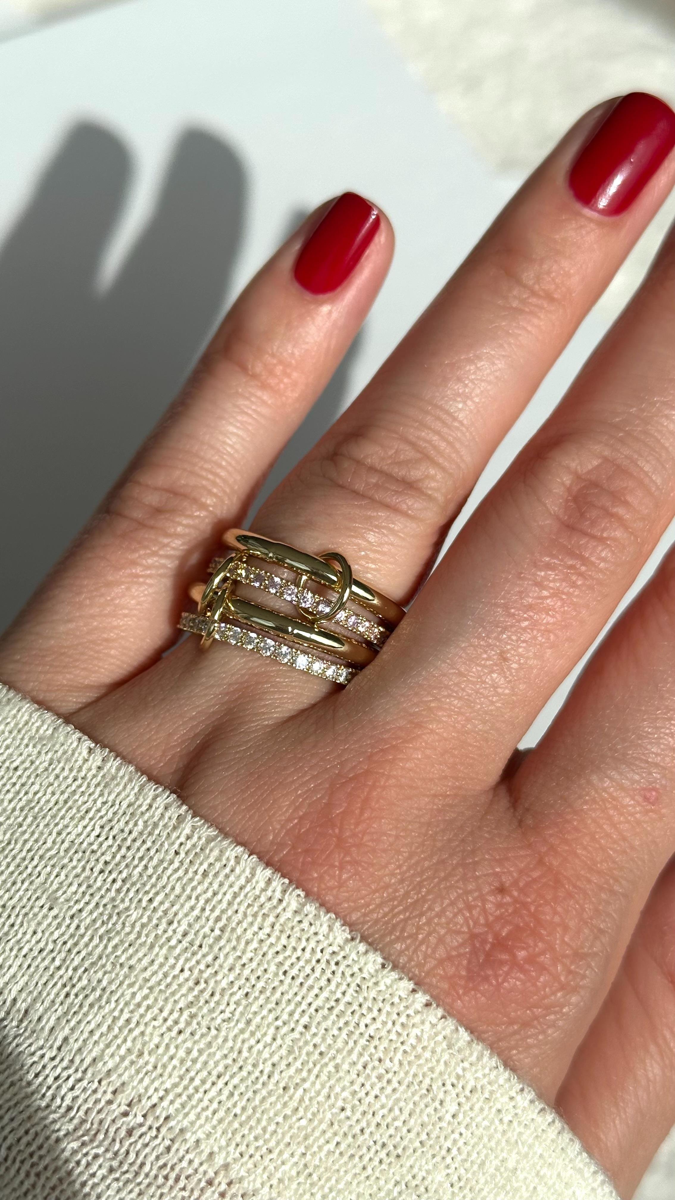 Gold Pembe Taşlı Dörtlü Çelik Yüzük