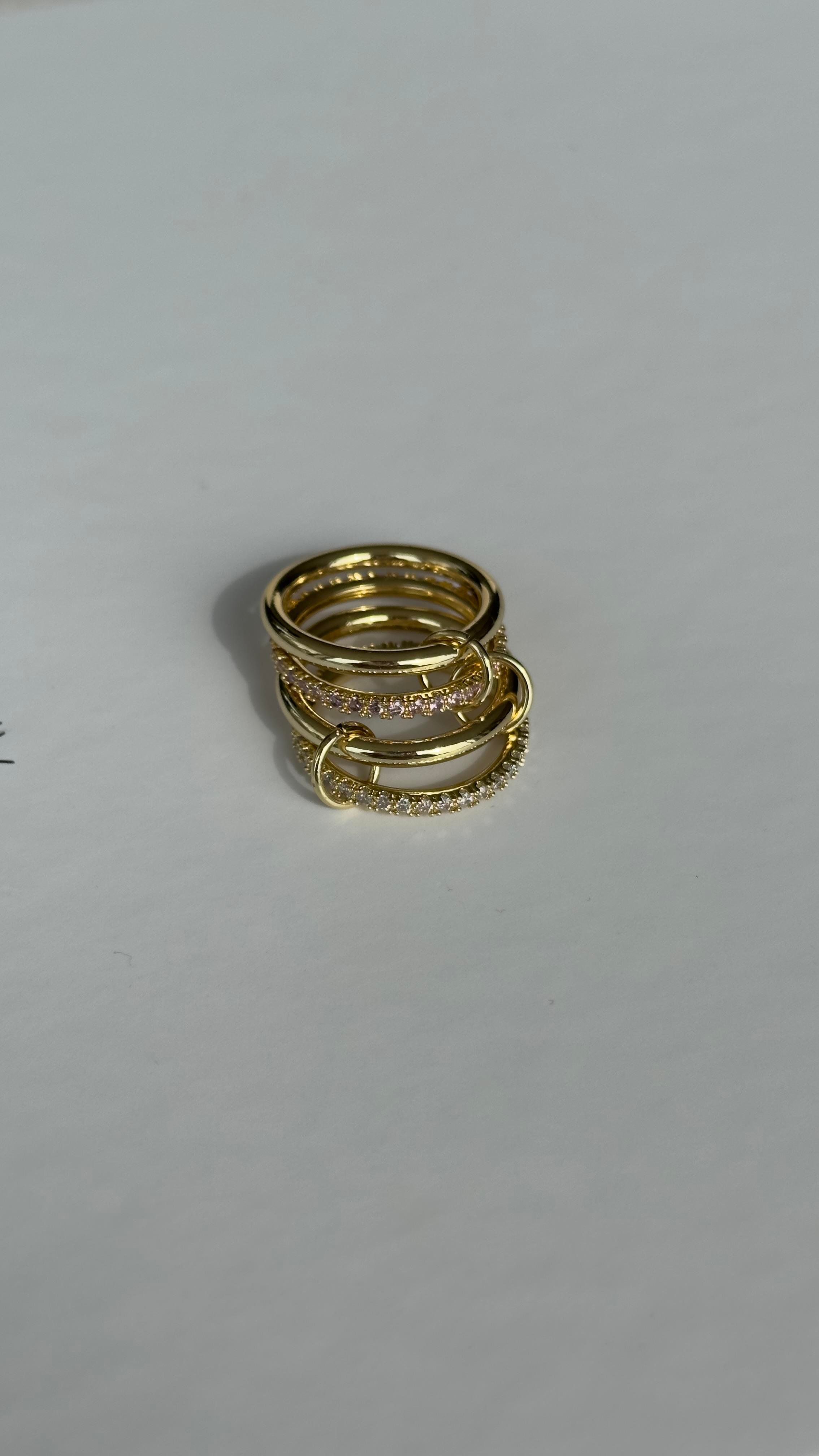 Gold Pembe Taşlı Dörtlü Çelik Yüzük