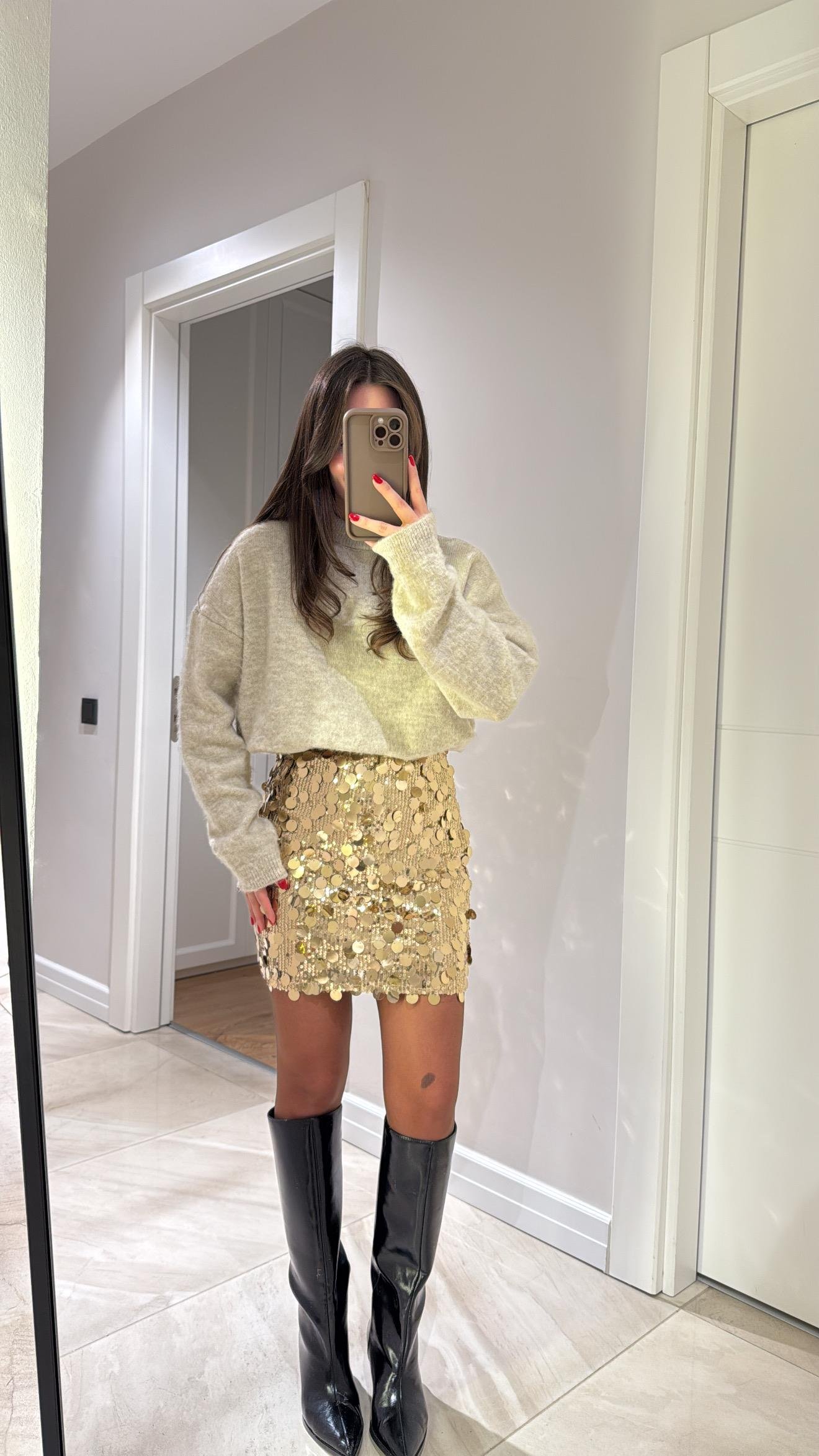 Gold Renk Büyük Payetli Marka Model Etek 