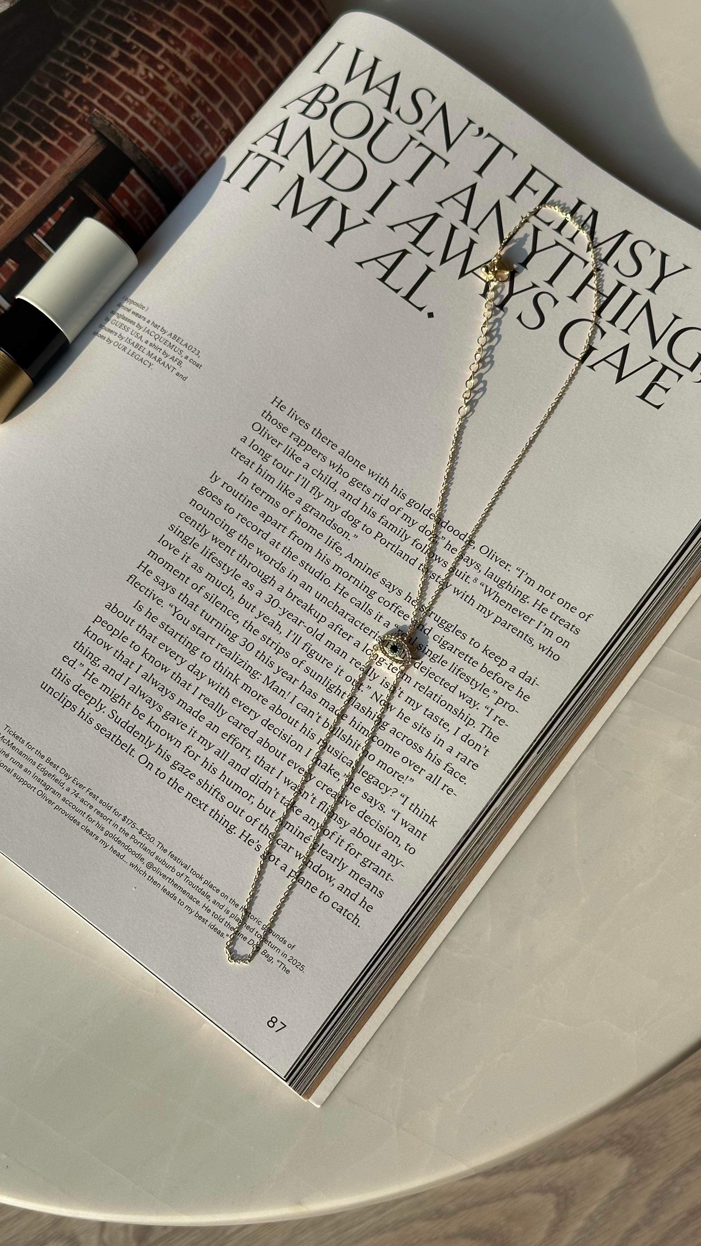 Gold Renkli Göz Detaylı Şahmeran