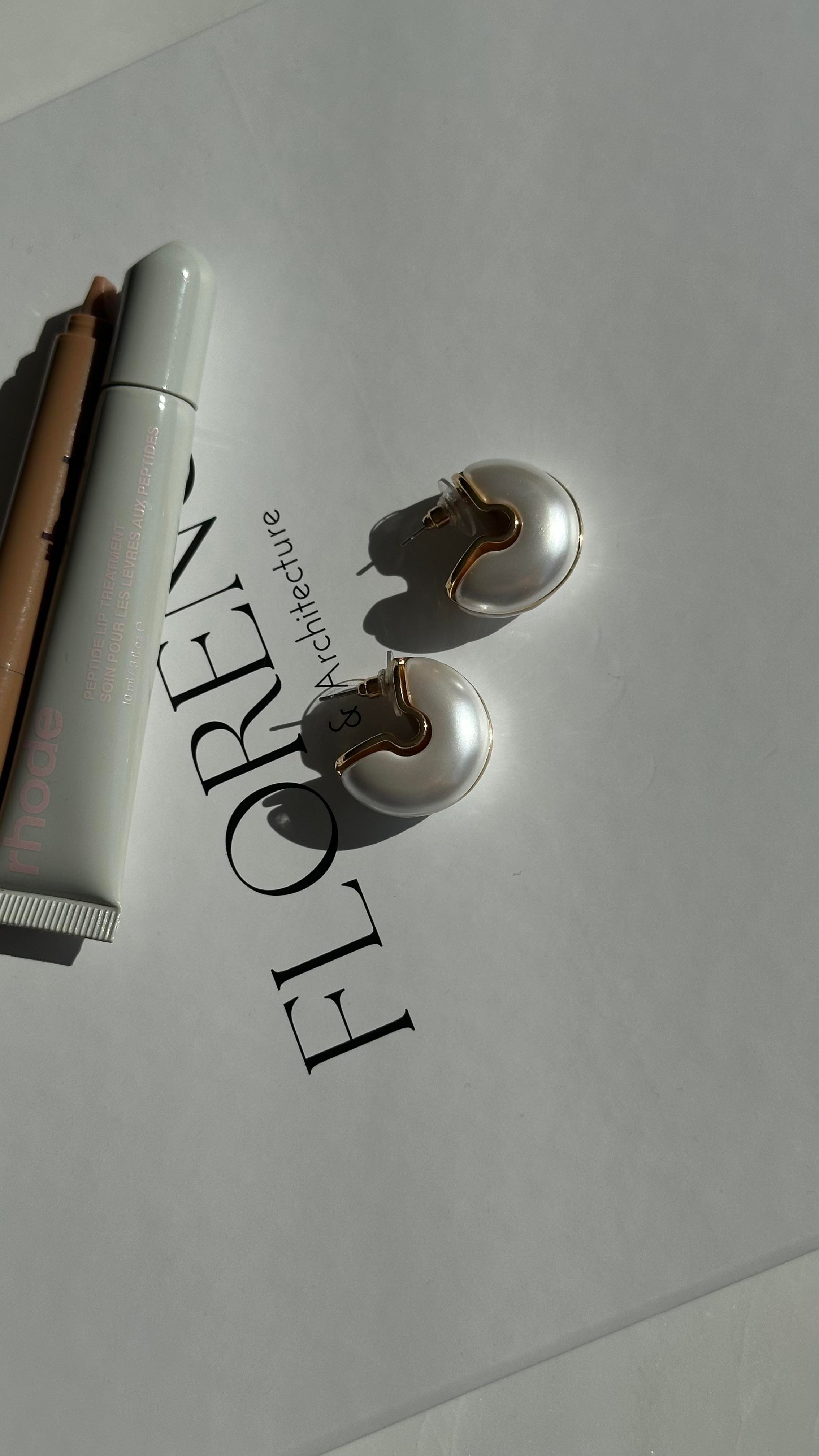 Gold Sedefli Yarım Halka Küpe