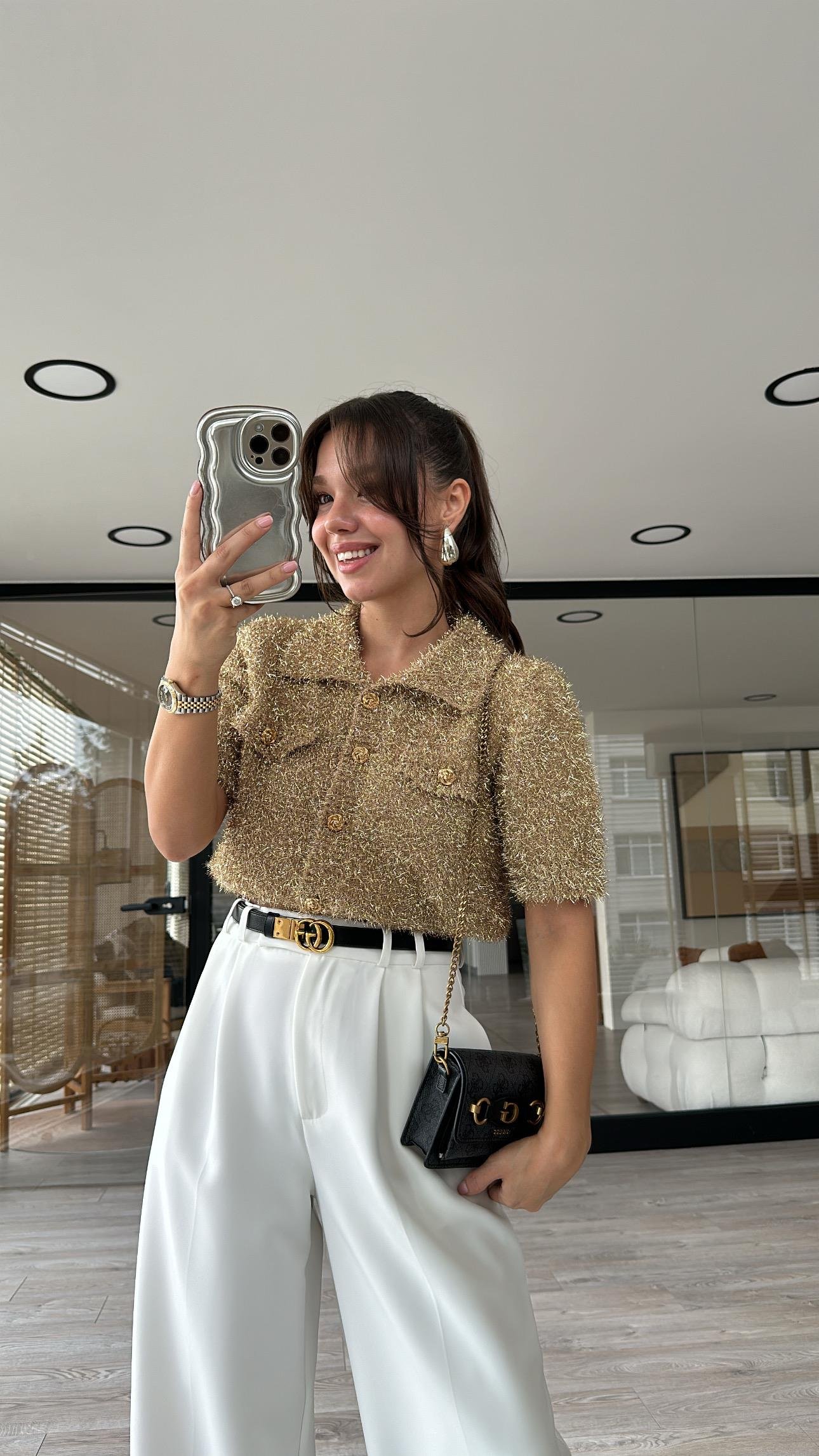 Gold Simli Polo Yaka Gül Düğmeli Yumuşak Dokulu Dilvin Hırka 