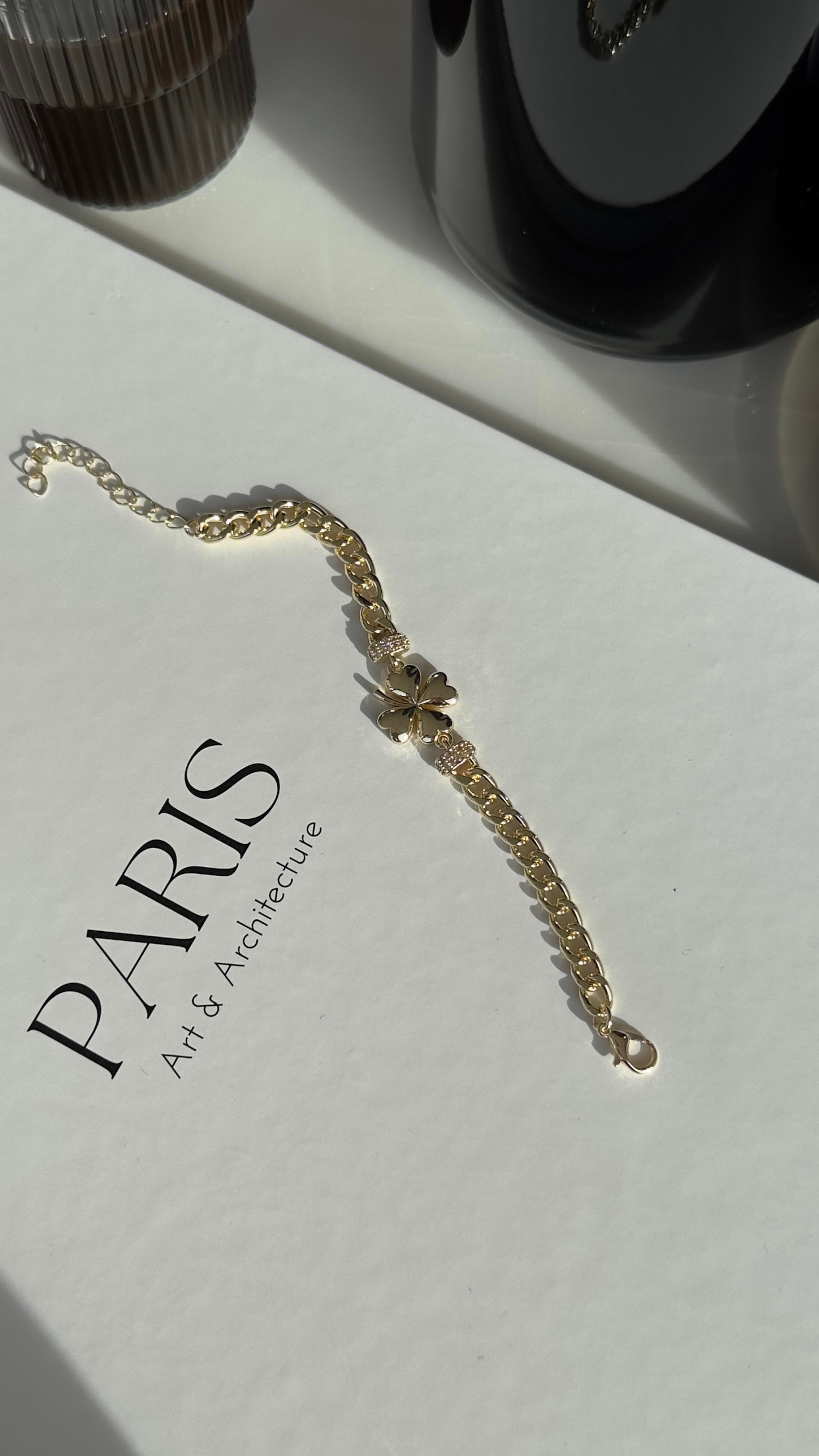 Gold Yonca Detaylı Bileklik