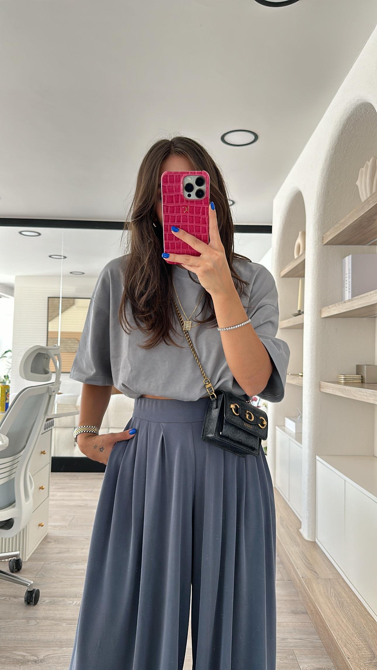 Gri Basic Oversize Bisiklet Yaka Dilvin Tişört