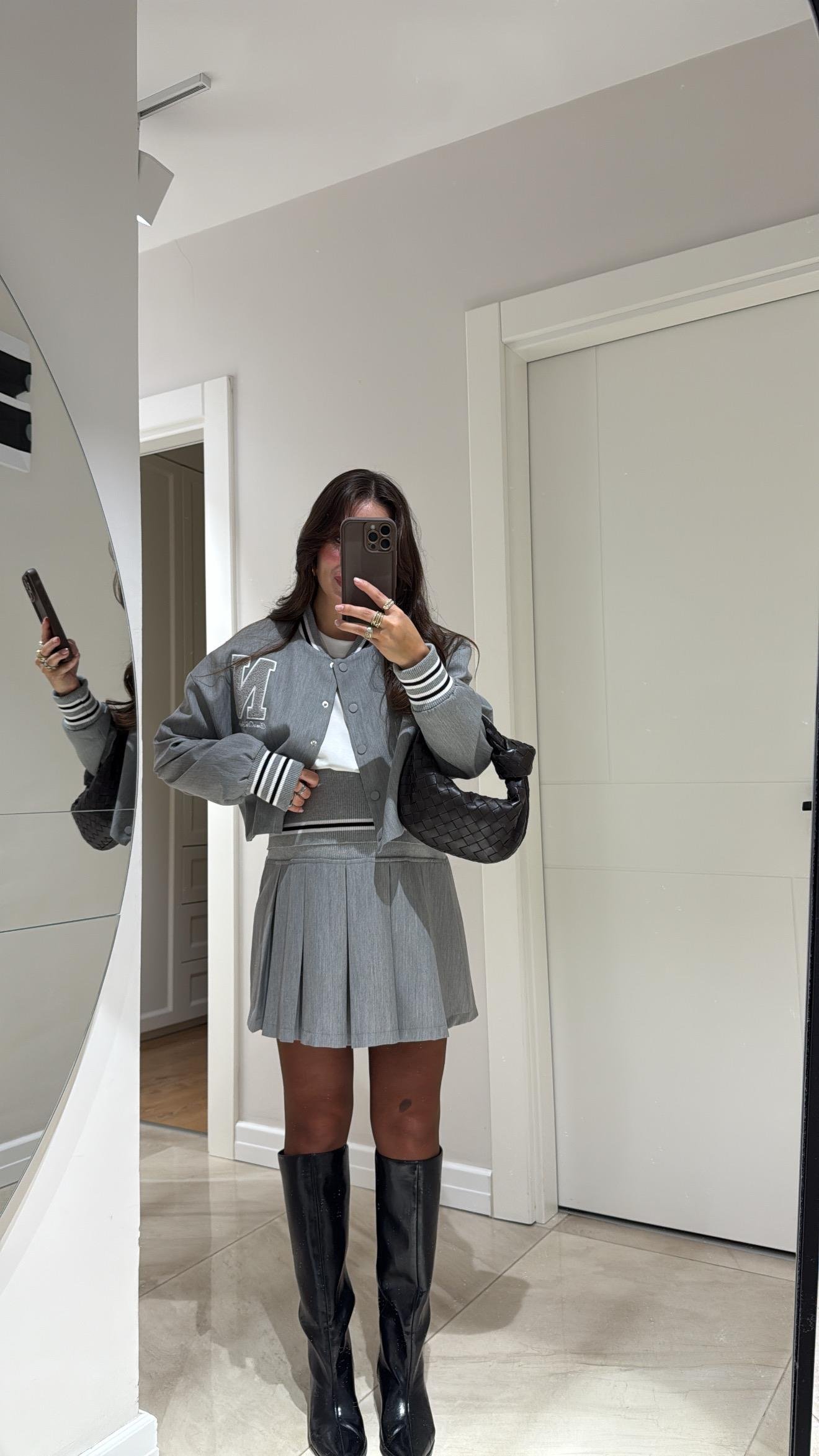 Gri Bel Şerit Detaylı Ribanalı Pileli Etek