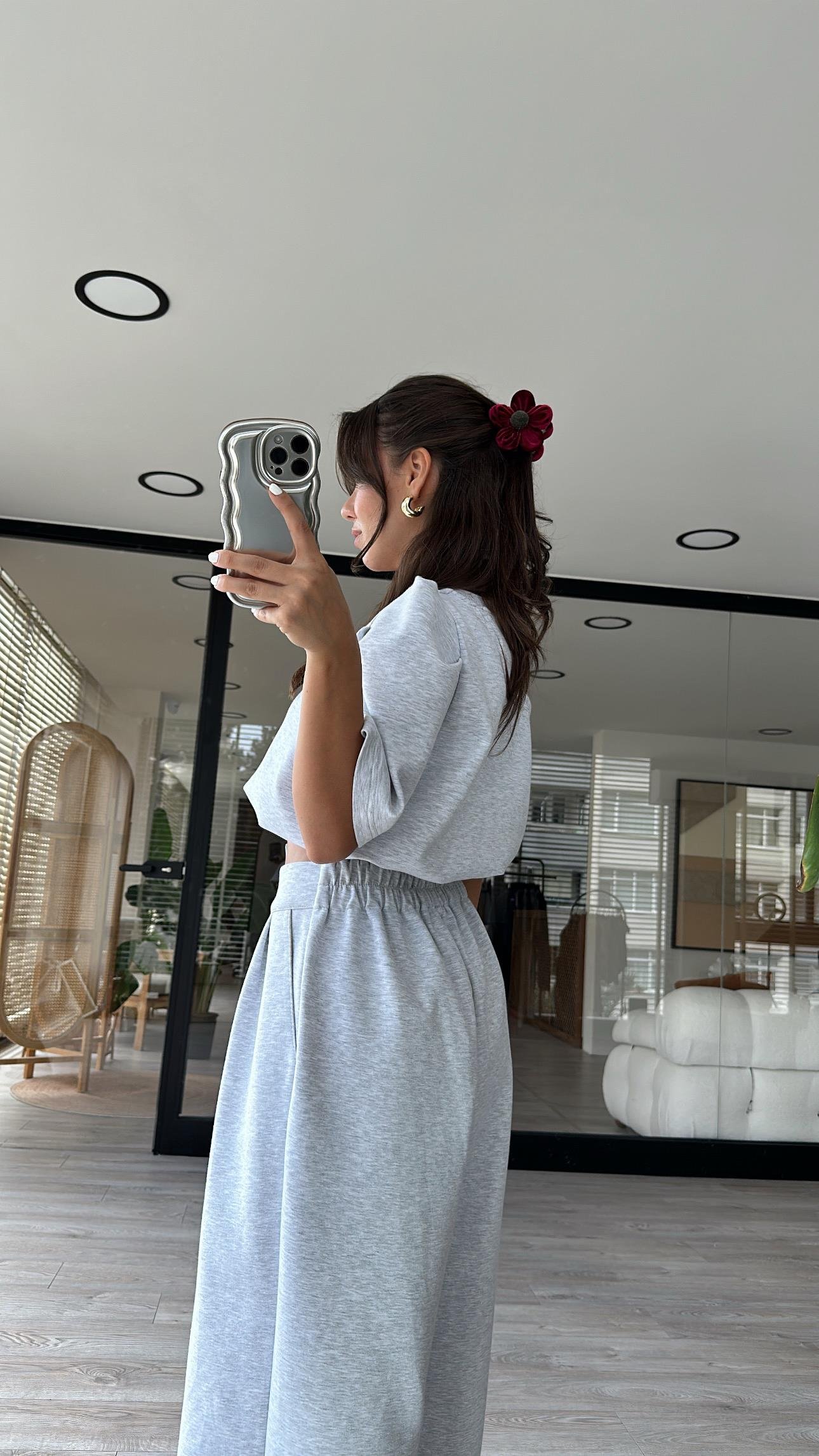 Gri Beli Lastikli Kol Detaylı Basic Bluz