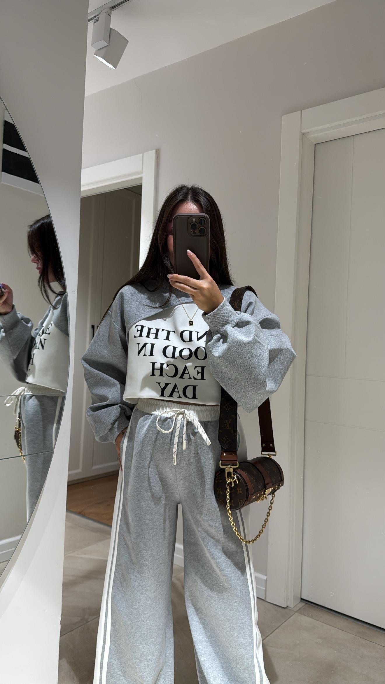 Gri Ekru Yazı Detaylı Balon Kol Sweat