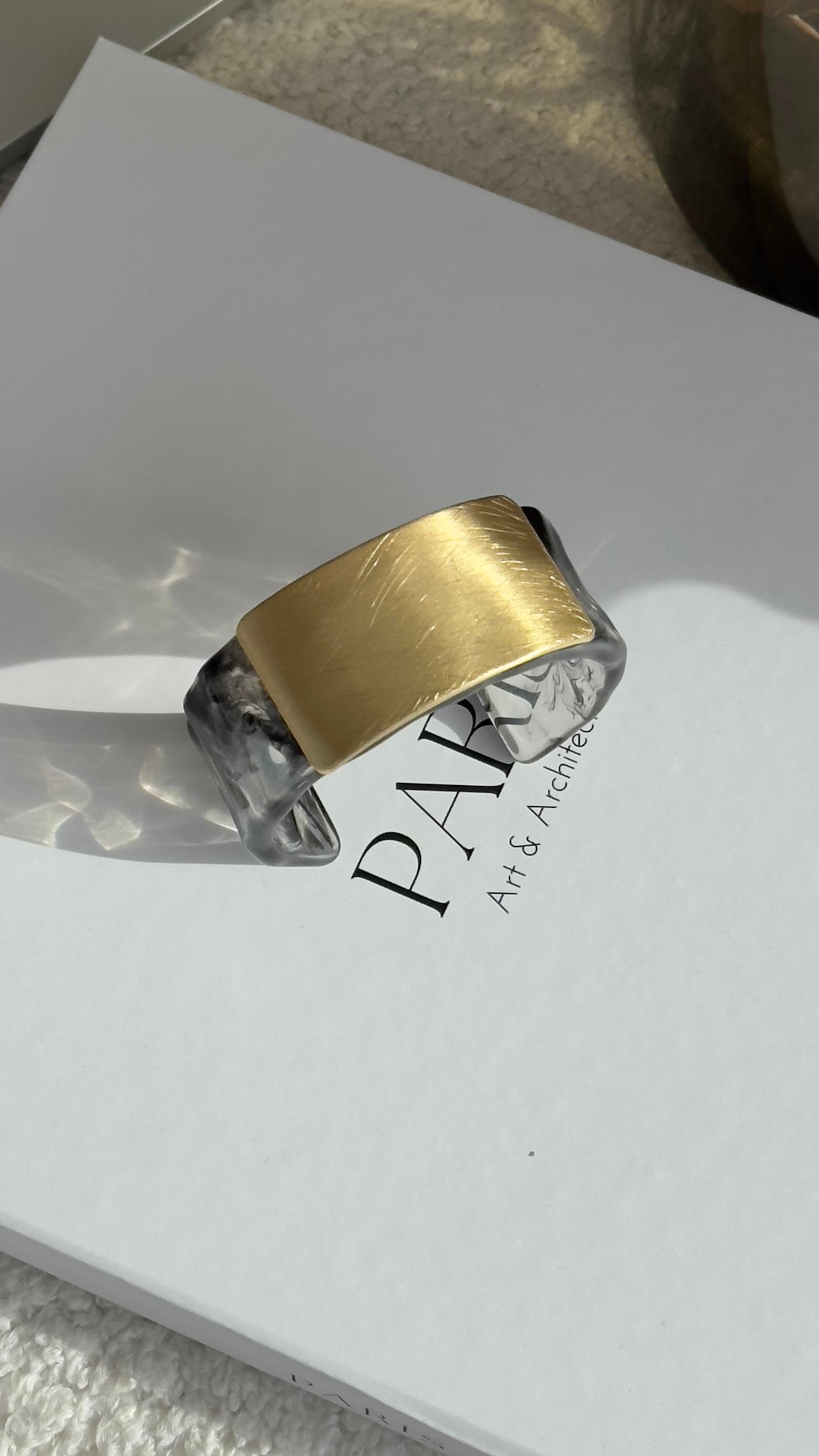 Gri Gold Plaka Kelepçe Bileklik