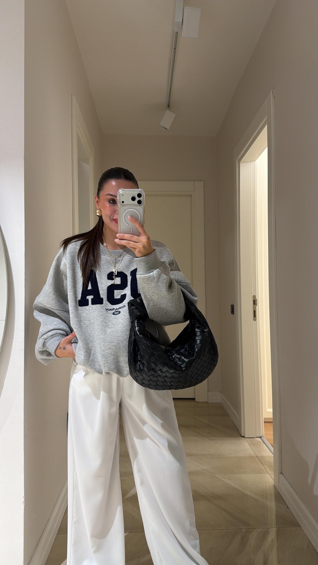 Gri Lacivert Yazı İşlemeli Sweatshirt