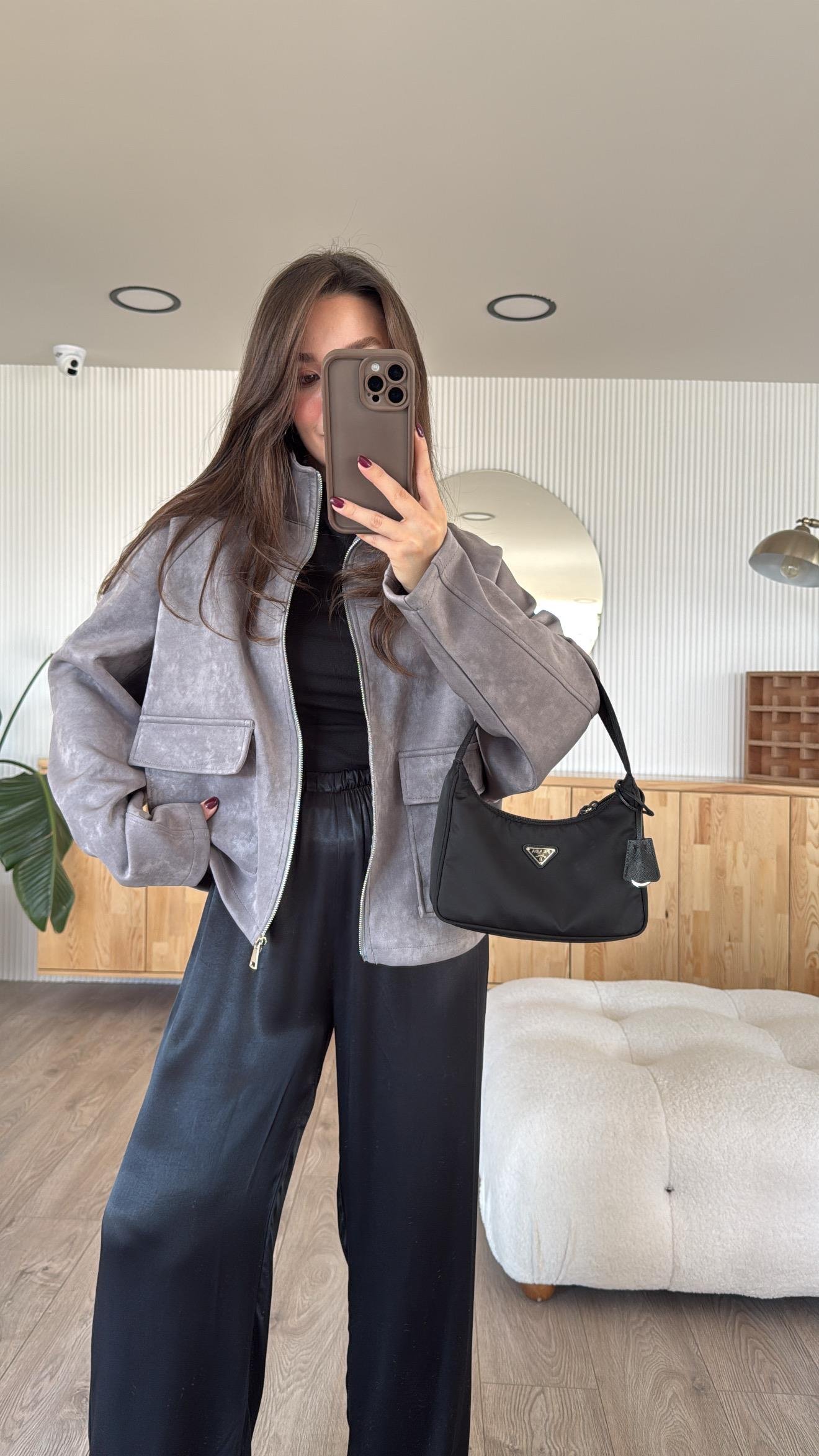 Gri Ön Cepli Fermuarlı Marka Model Nubuk Ceket 