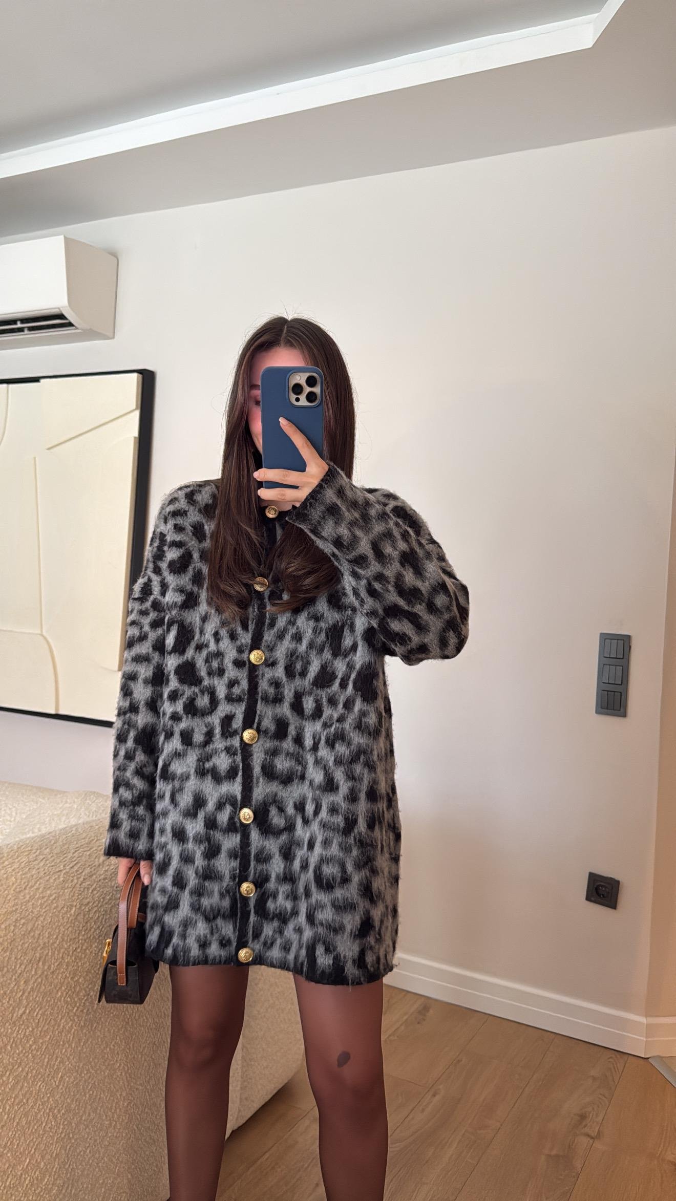 Gri Siyah Leoparlı Gold Düğmeli Sakallı Hırka 