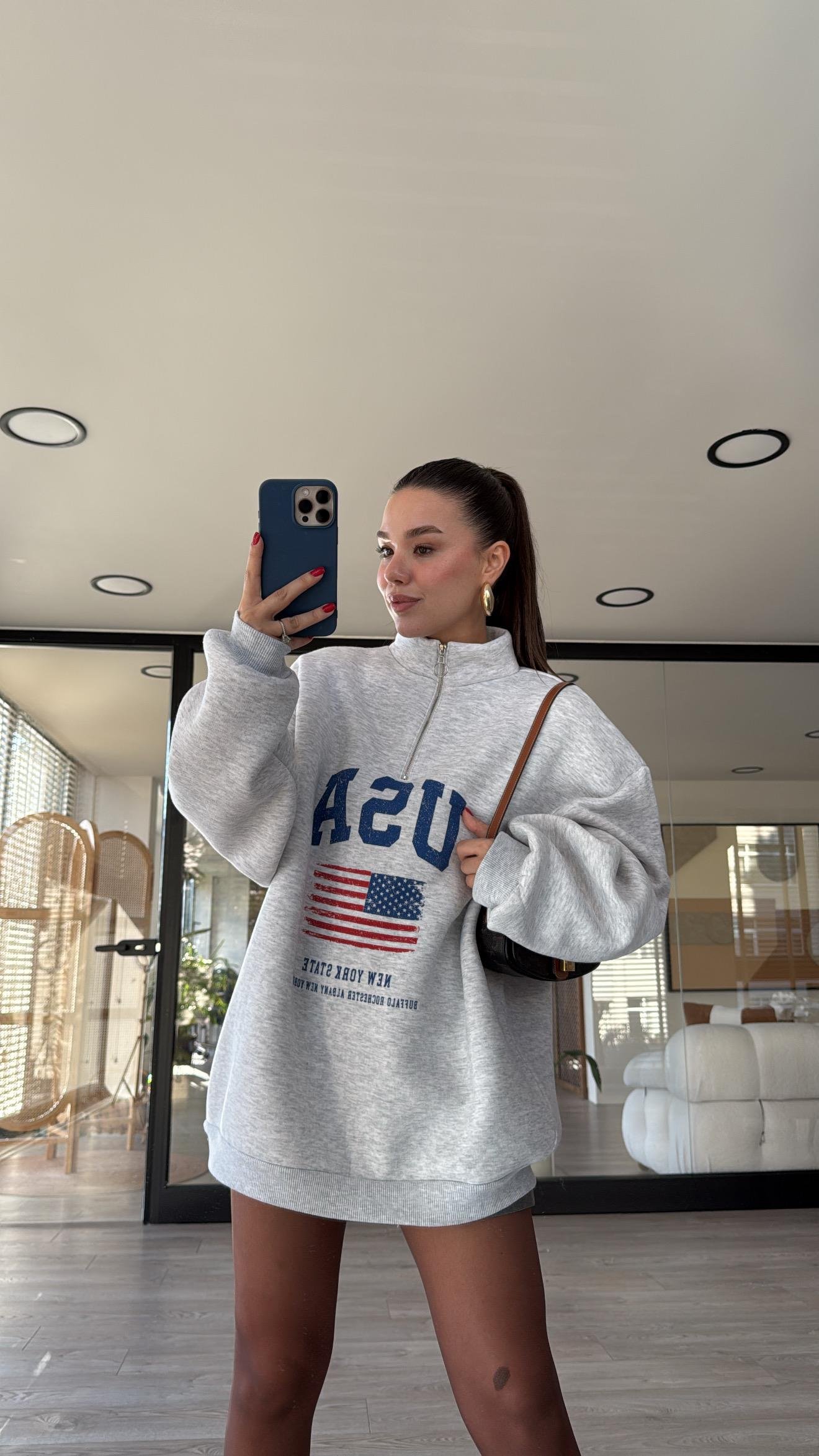 Gri USA Baskılı Dik Yaka Fermaurlı Sweat 