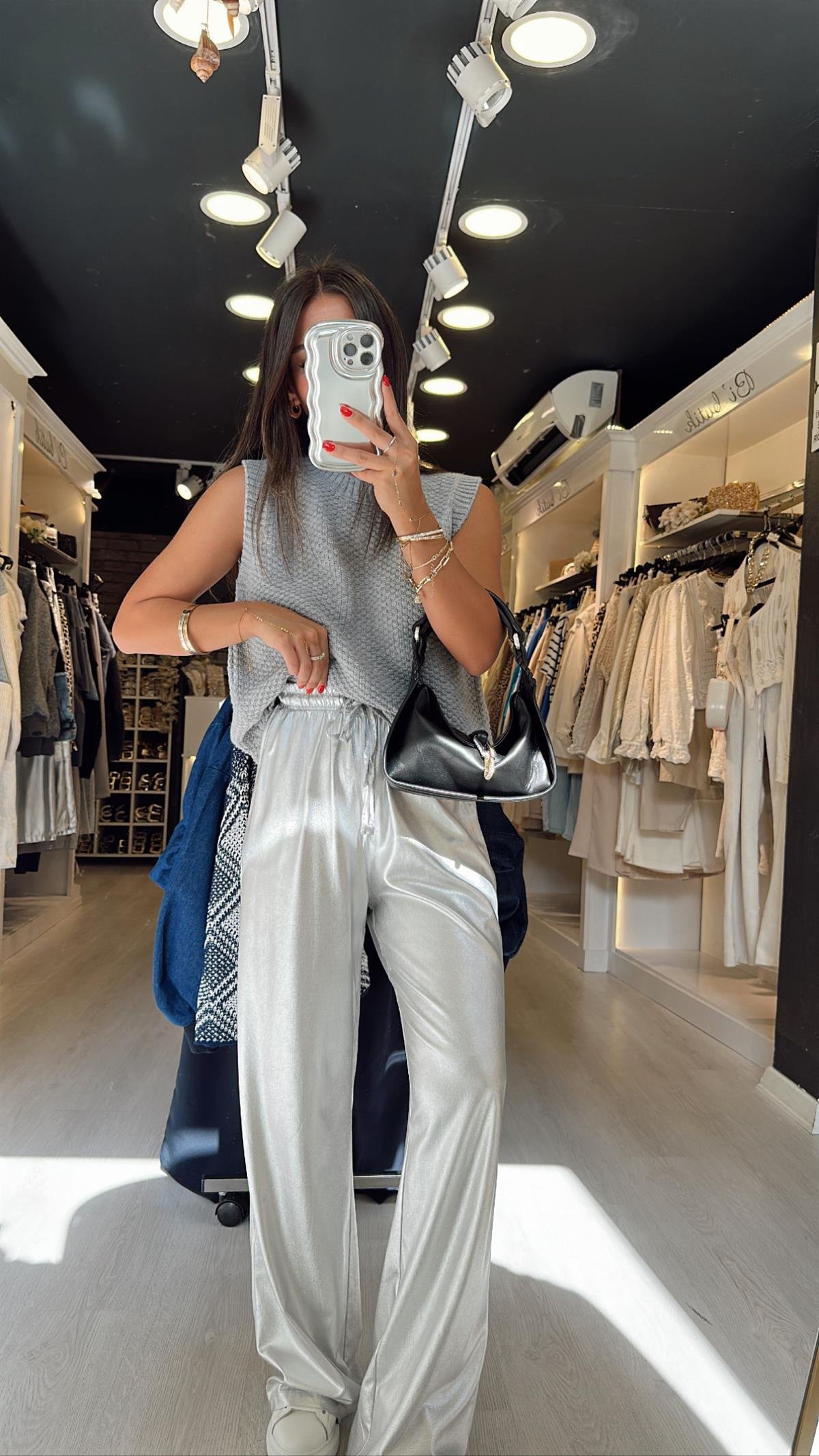 Gümüş Renk Parlak Kumaş Beli Lastikli Pantolon 