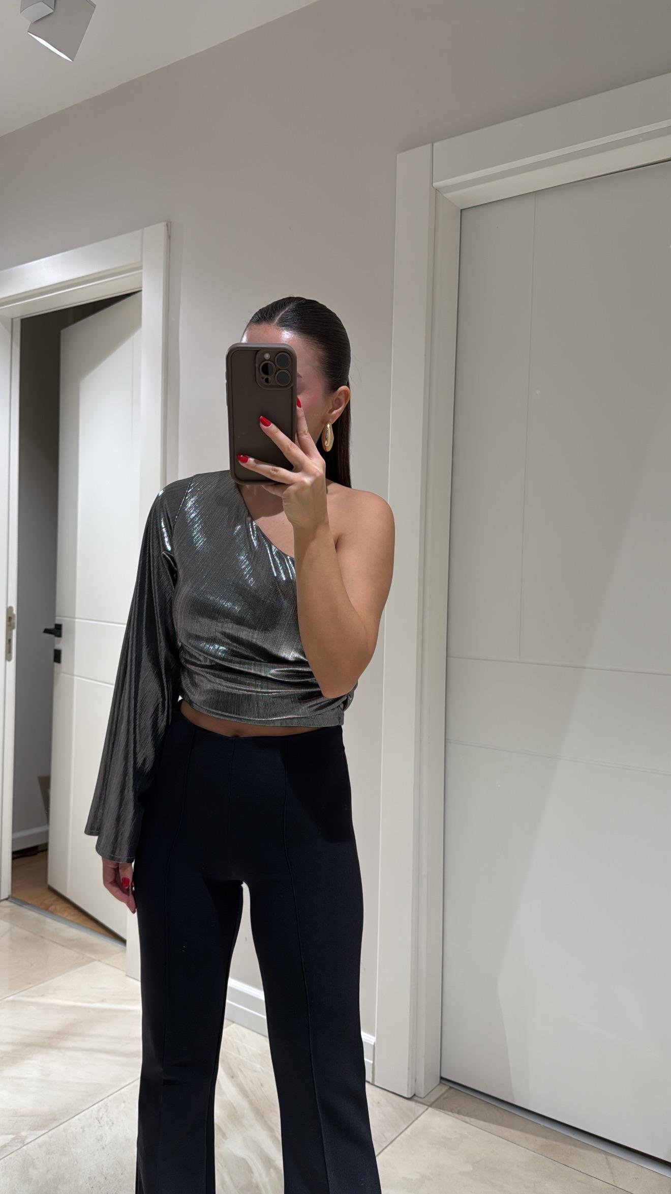 Gümüş Tek Kol Yan Büzgülü Crop Bluz