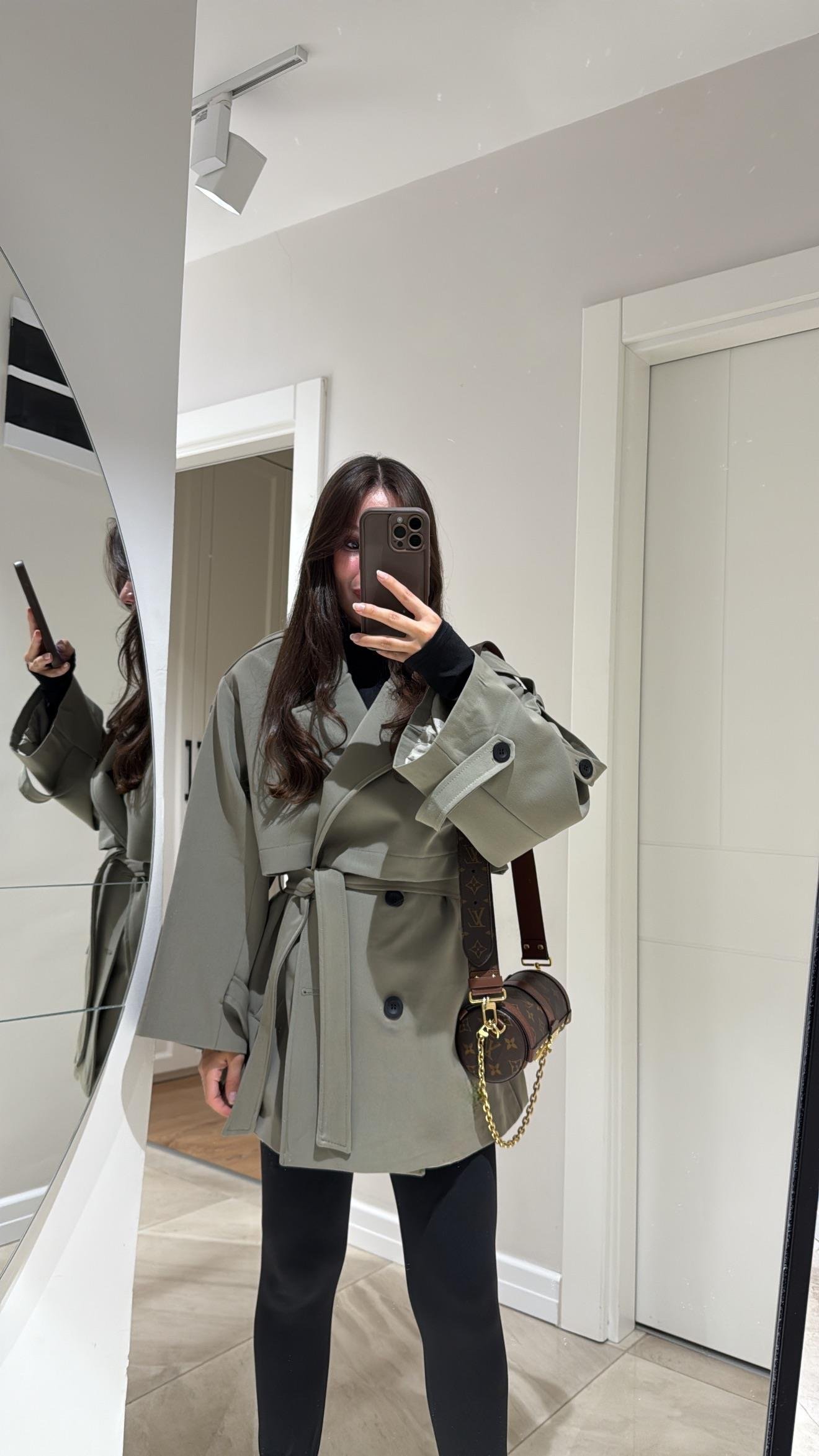 Haki Kuşaklı Oversize Kısa Trenç