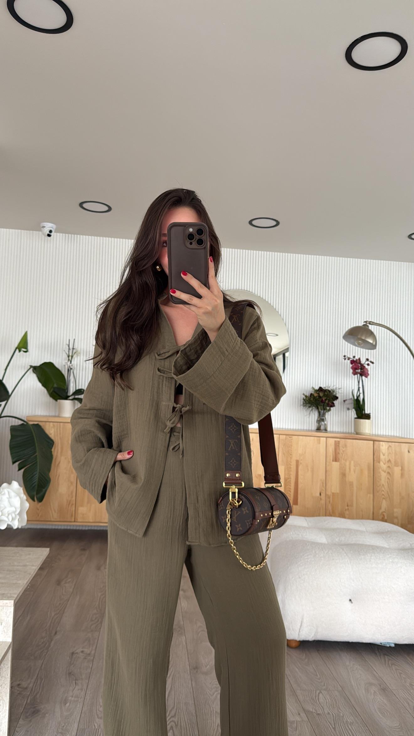 Haki Ön Bağlama Detaylı Marka Model Müslin Takım 