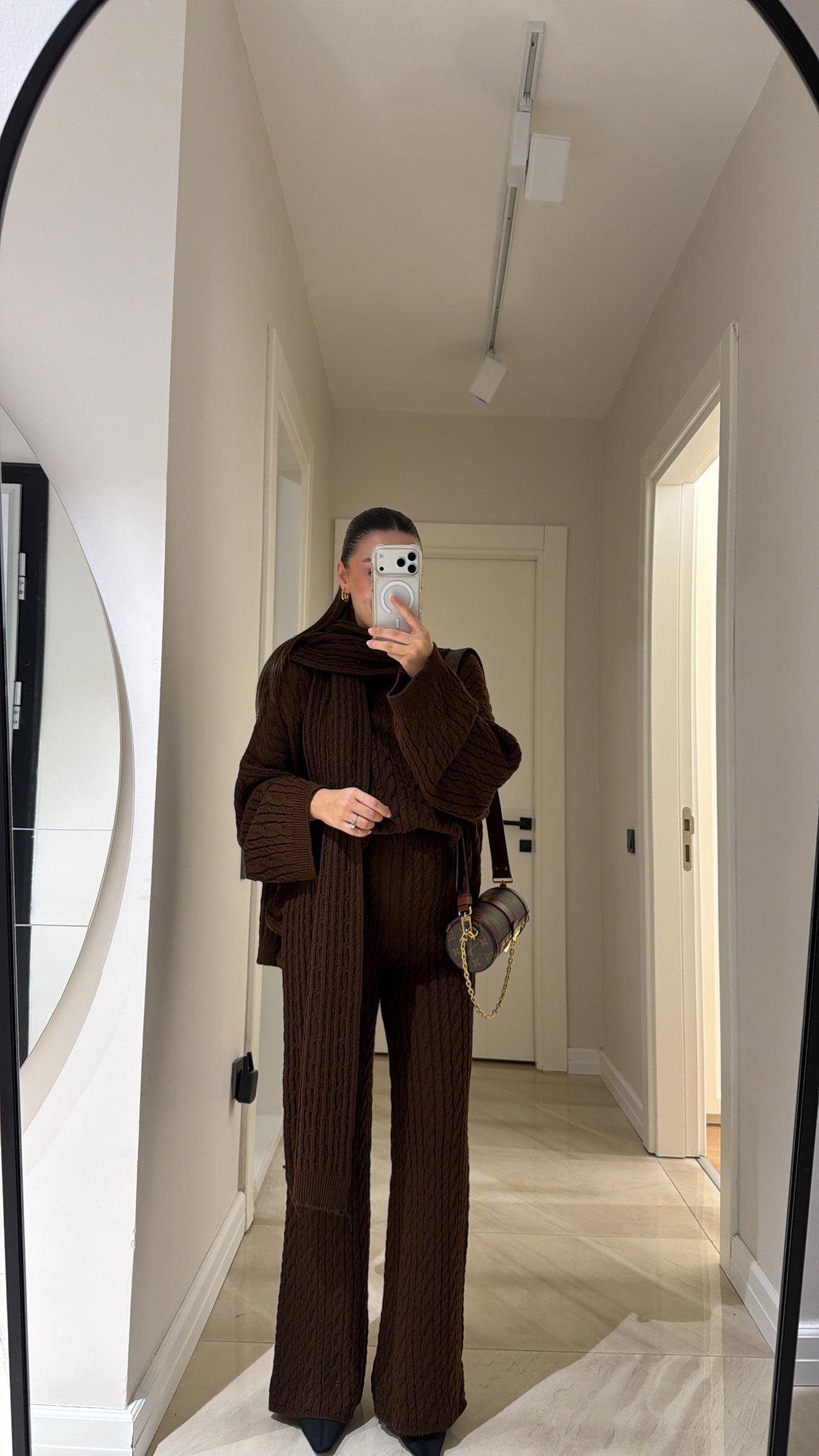 Kahve Atkılı Marka Model Pantolon Takım