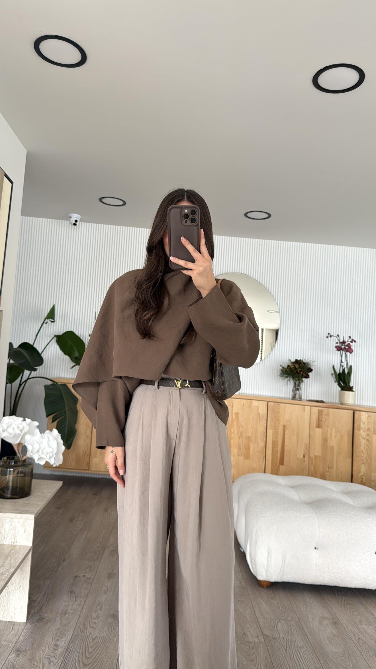 Kahve Fular Detaylı Tensel Bluz 