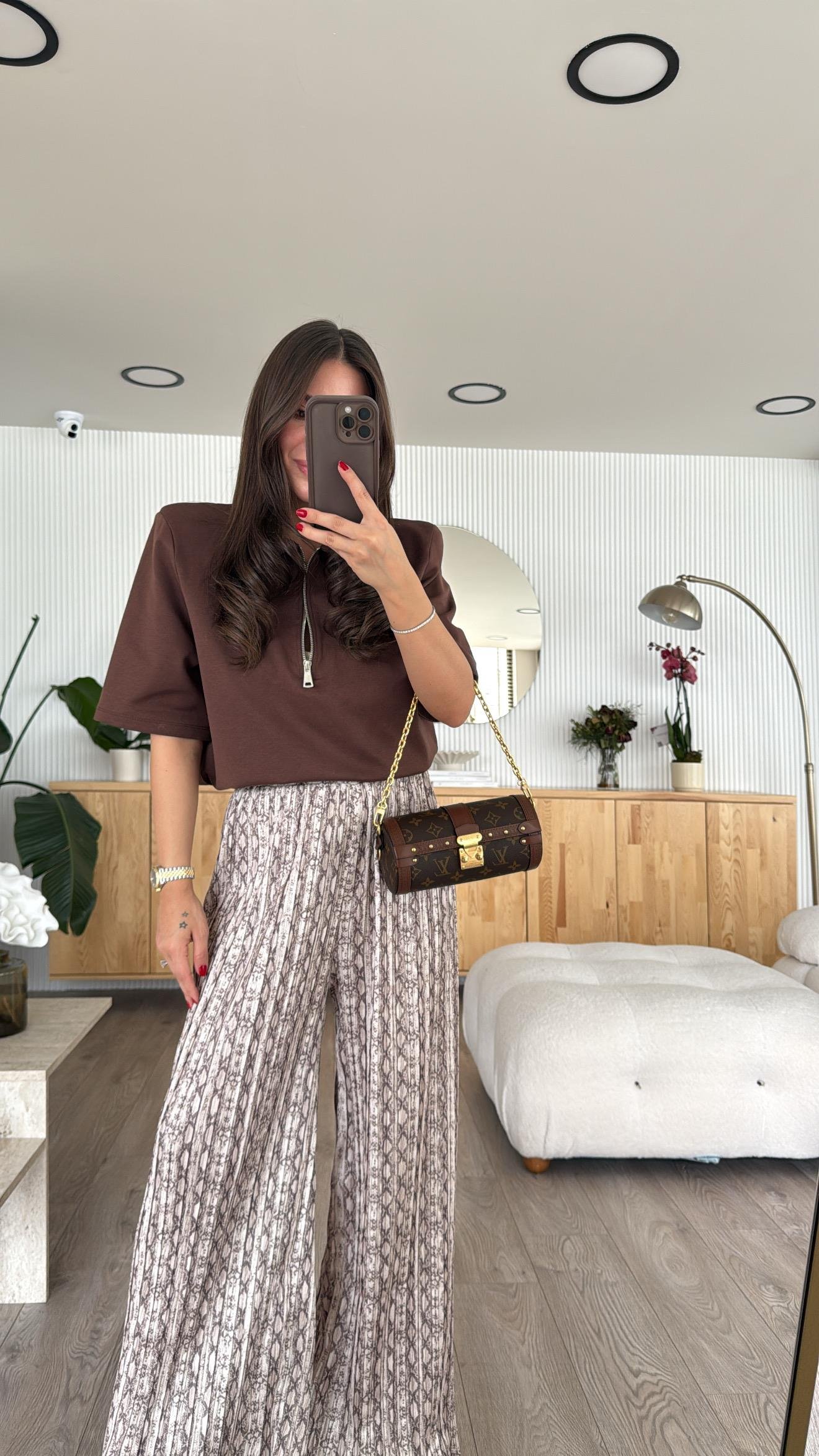 Kahve Polo Yaka Ön Fermuarlı Vatkalı Tshirt 