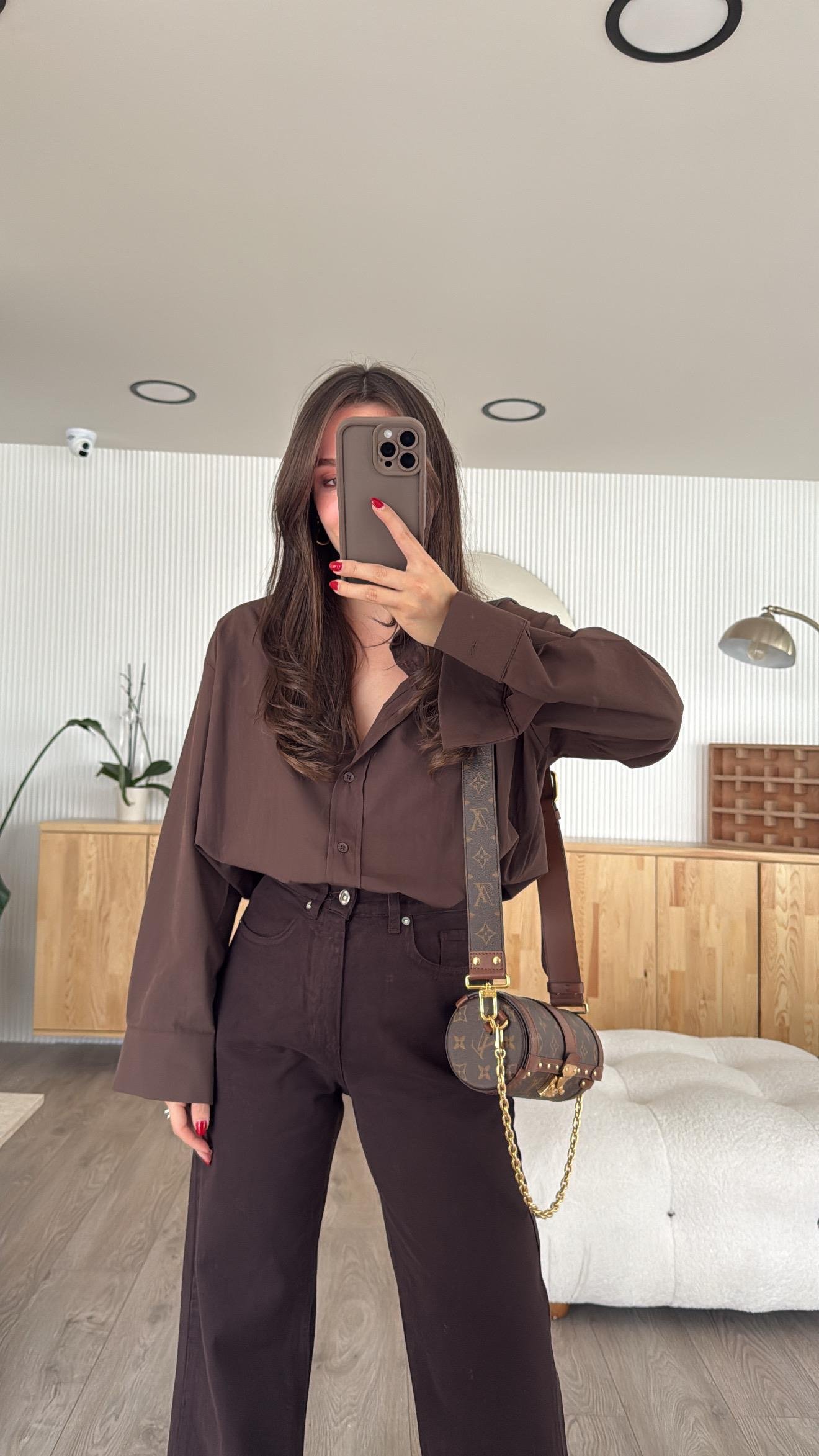 Kahve Yan Yırtmaçlı Poplin Kumaş Gömlek