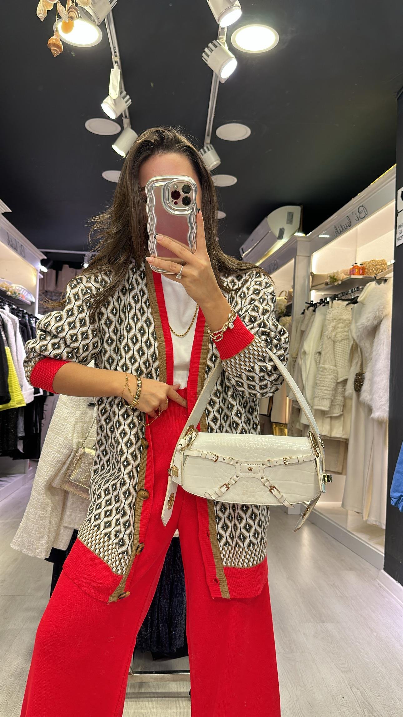 Kırmızı Camel Desenli Düğmeli Hırka 