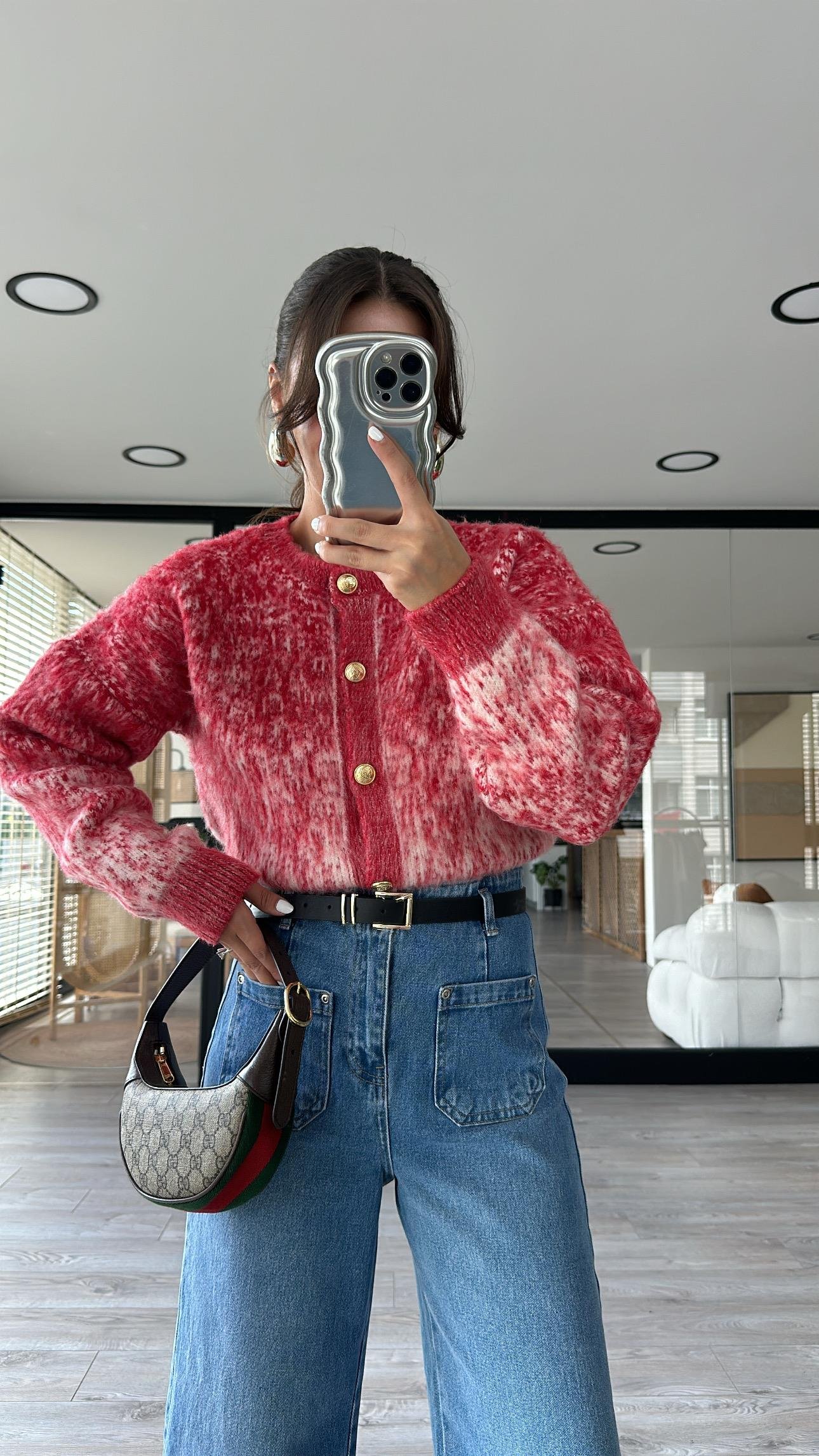 Kırmızı Ekru Gold Düğmeli Yumoş Hırka