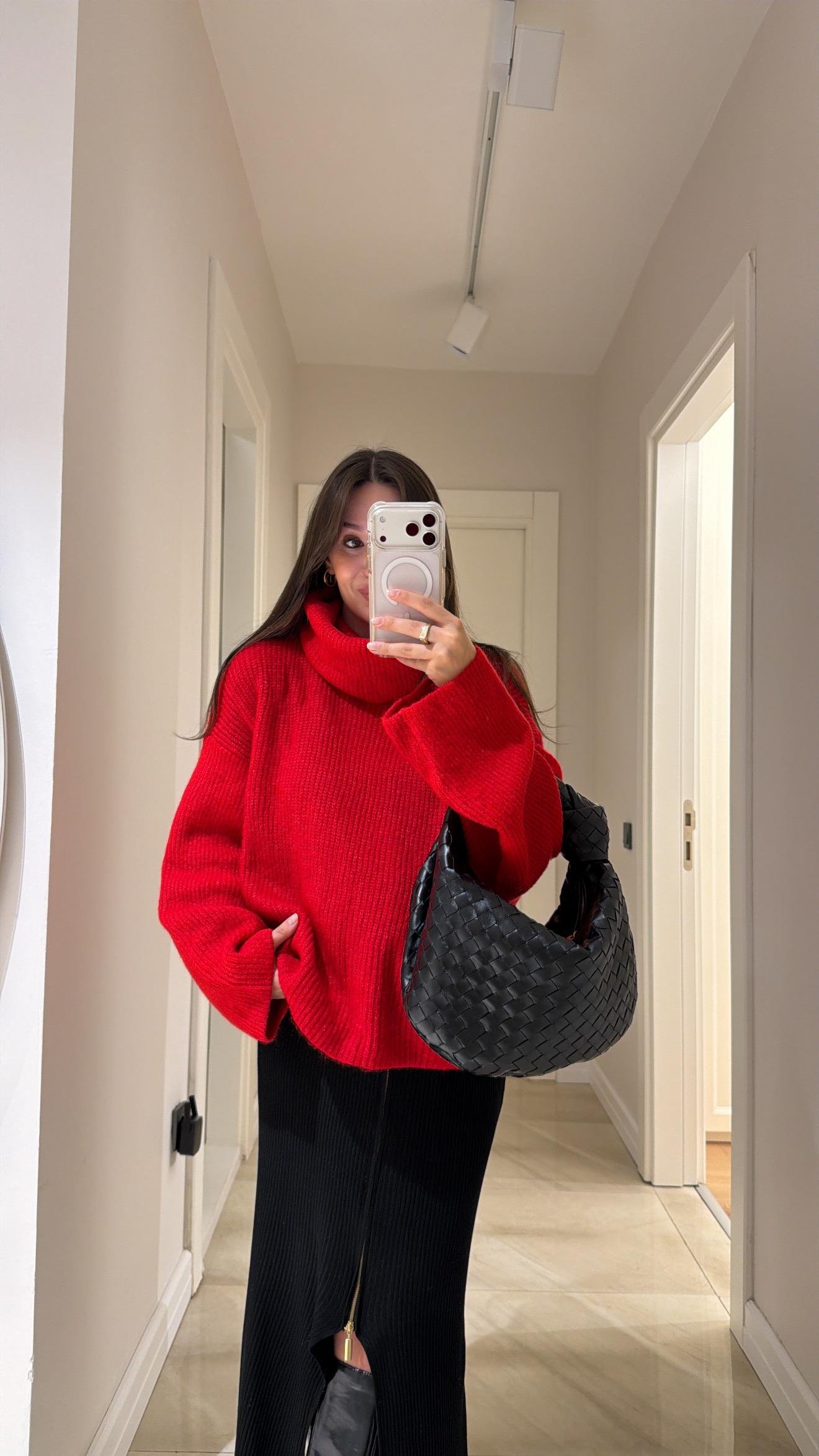 Kırmızı Geniş Balıkçı Yaka Marka Model Triko Kazak