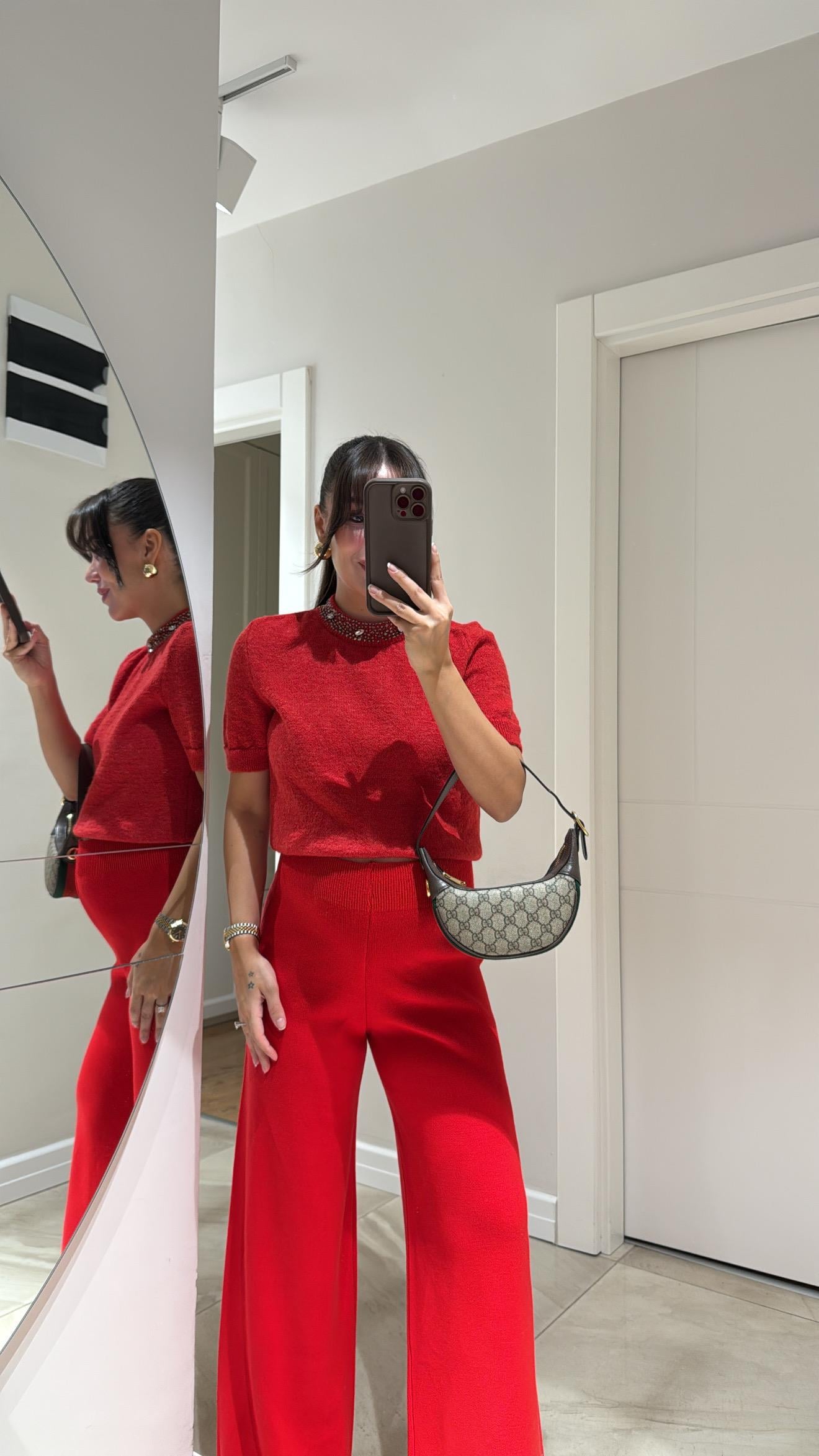 Kırmızı Yaka Taş Detaylı Marka Model Triko Kazak 