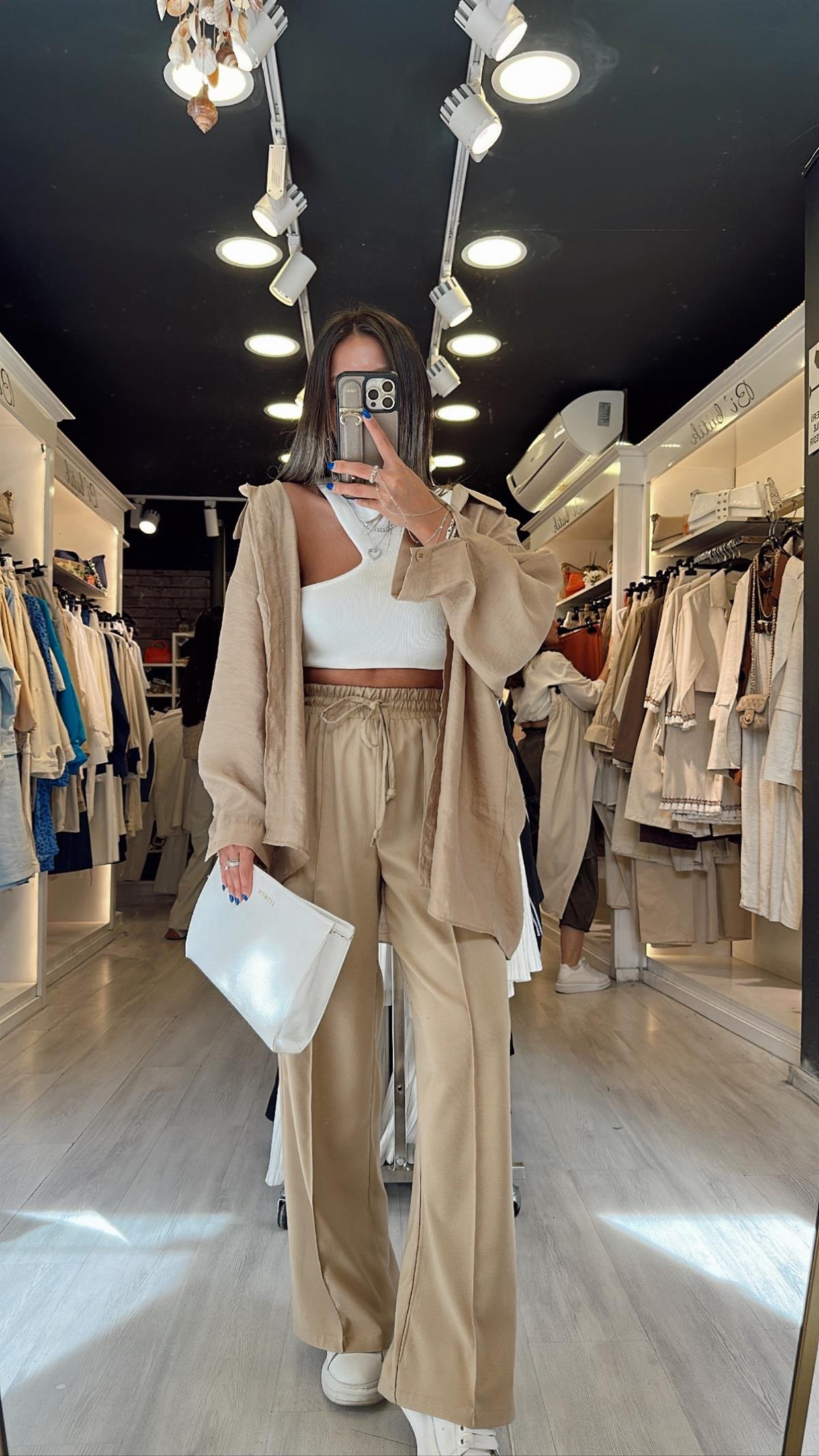 Koyu Bej Beli Lastikli Ön Dikiş Detaylı Bol Paça Pantolon