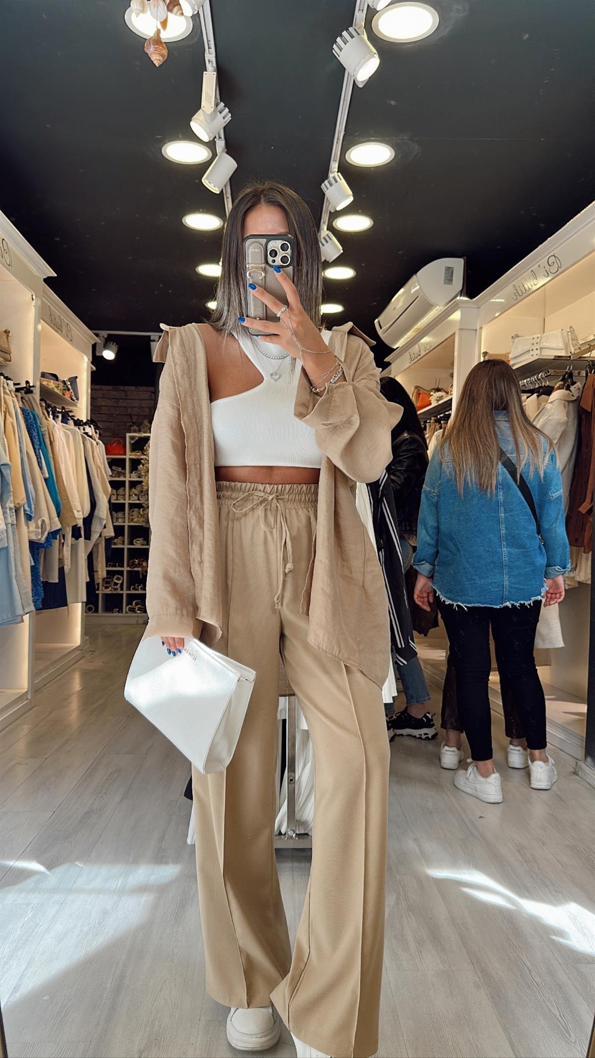 Koyu Bej Beli Lastikli Ön Dikiş Detaylı Bol Paça Pantolon