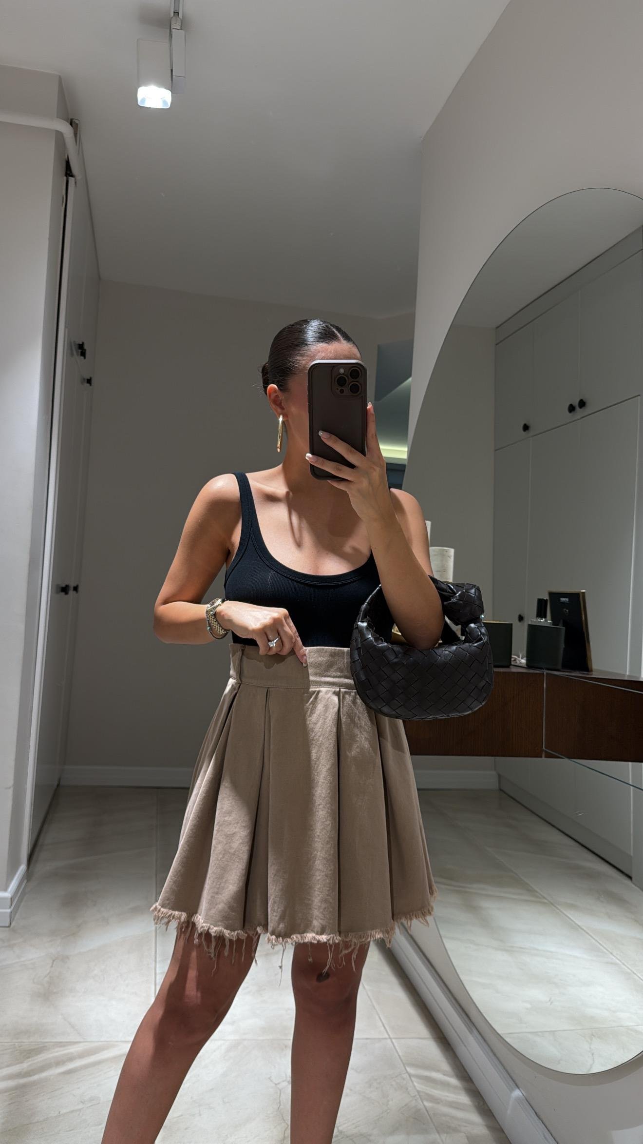 Koyu Bej Pileli Keten Ravi Etek