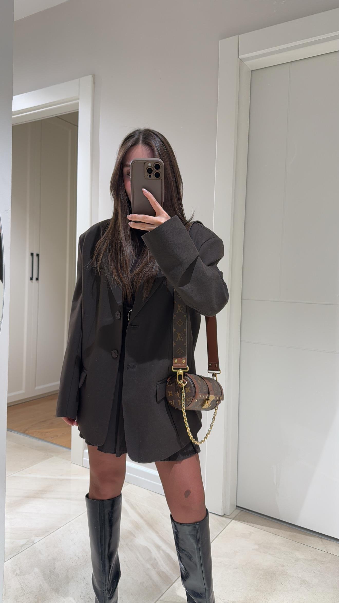 Koyu Kahve Ön Dikiş Detaylı Blazer Ceket 