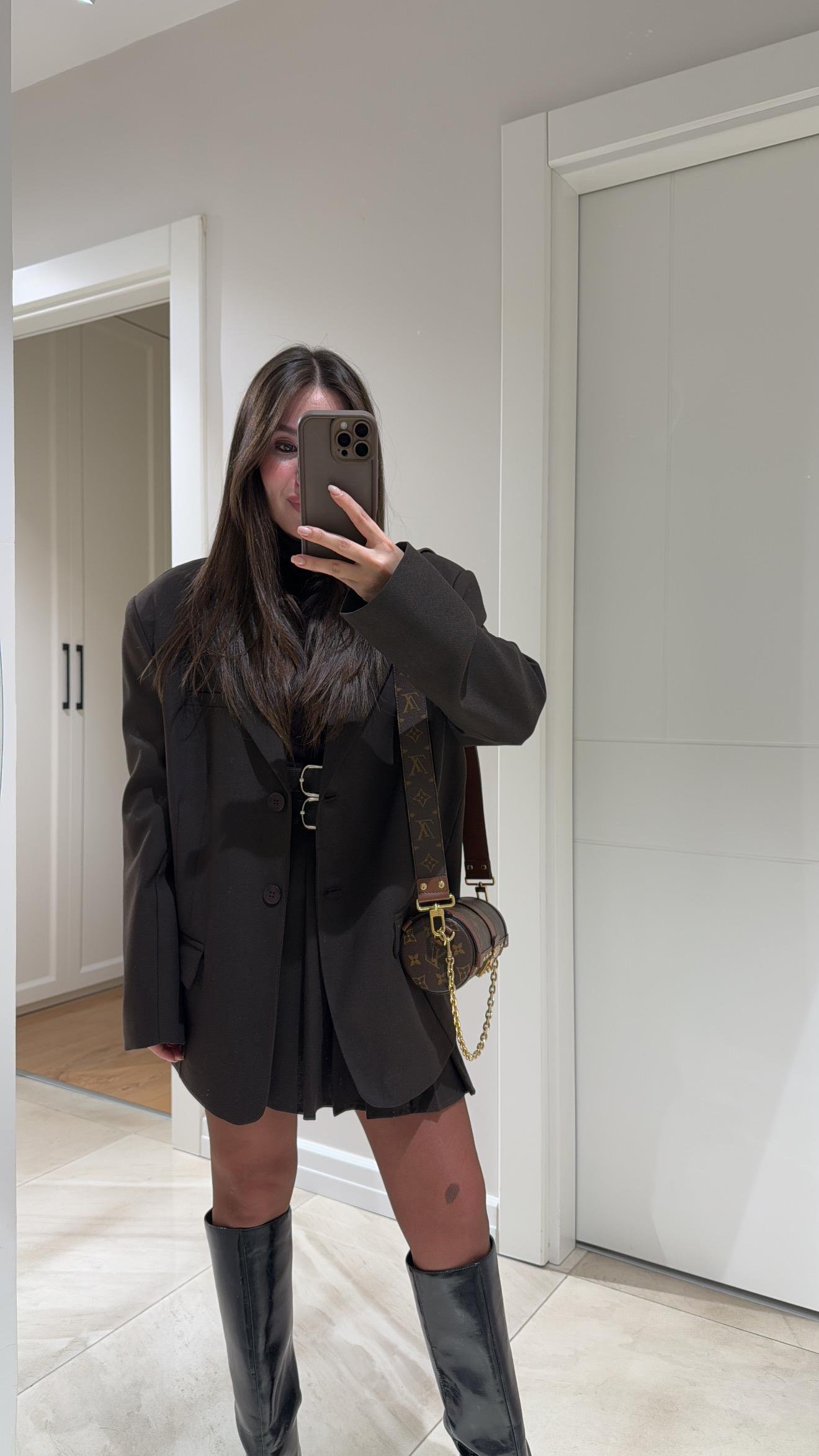 Koyu Kahve Ön Dikiş Detaylı Blazer Ceket 