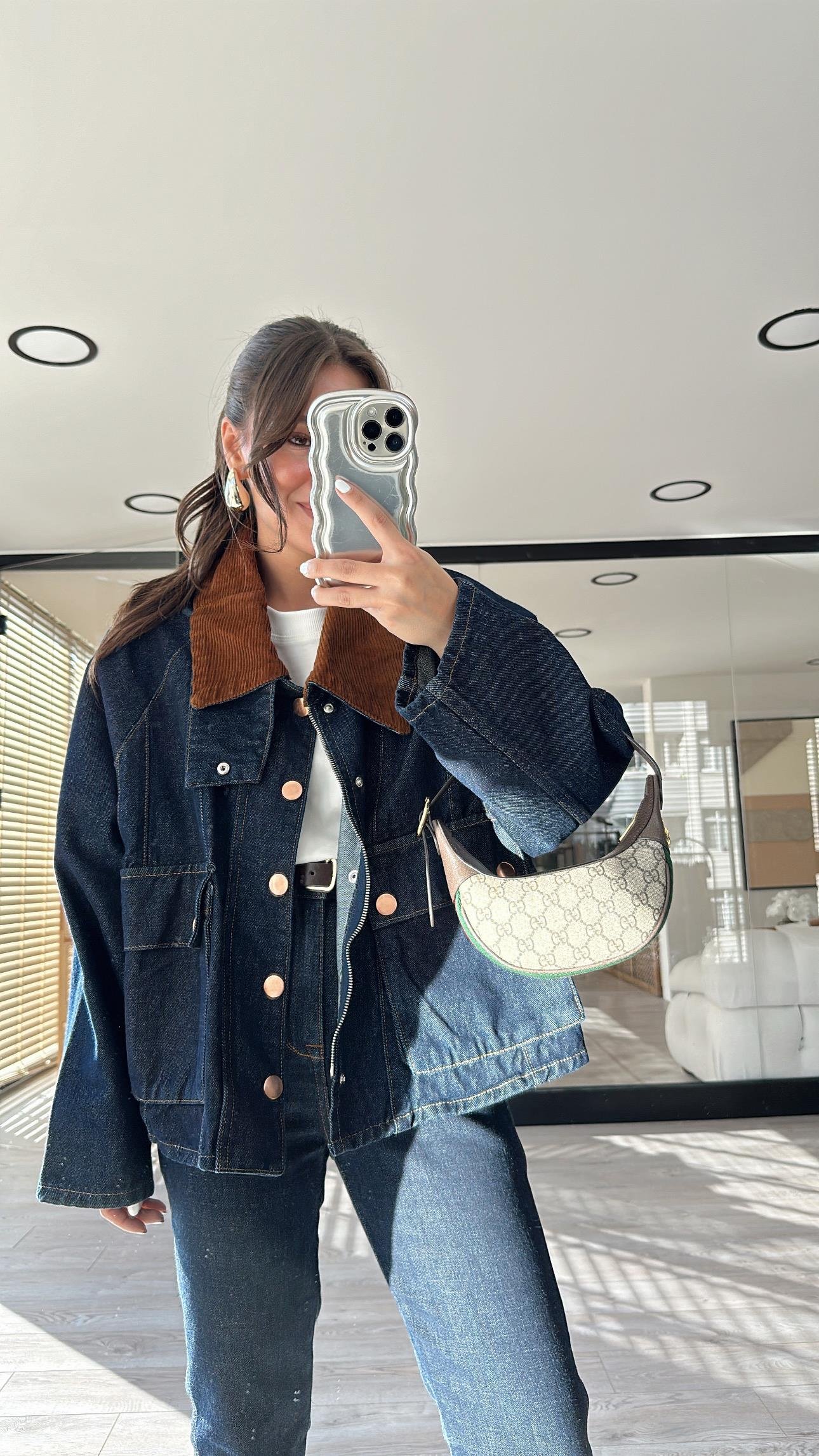 Koyu Lacivert Kadife Yaka Detaylı Jean Ceket