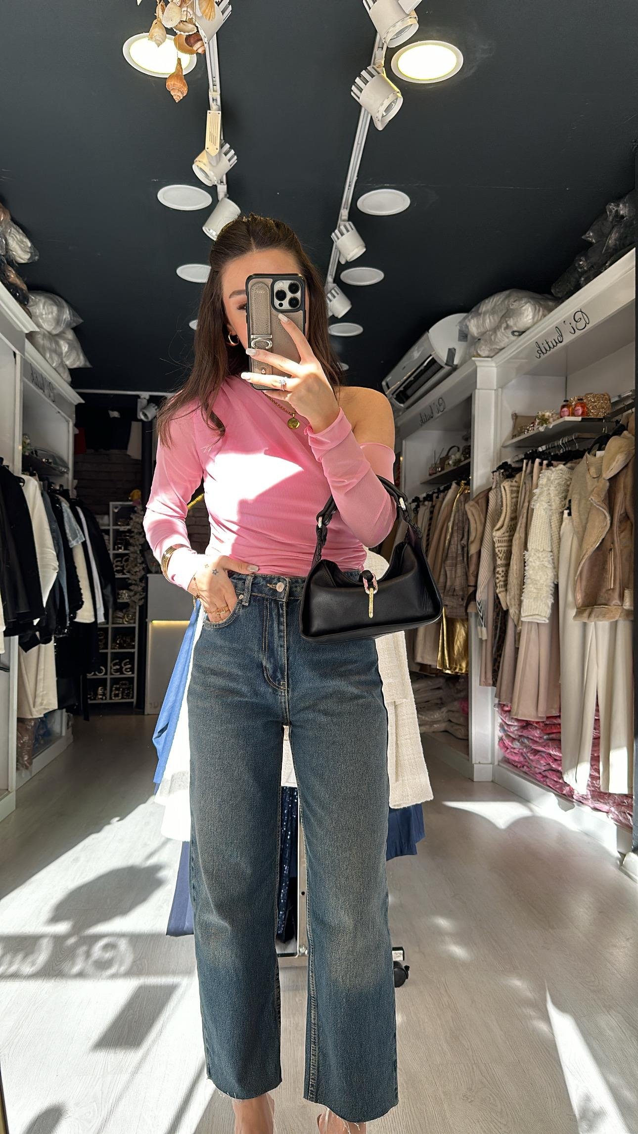 Koyu Mavi Taşlamalı Boyfriend Dilvin Jean Pantolon