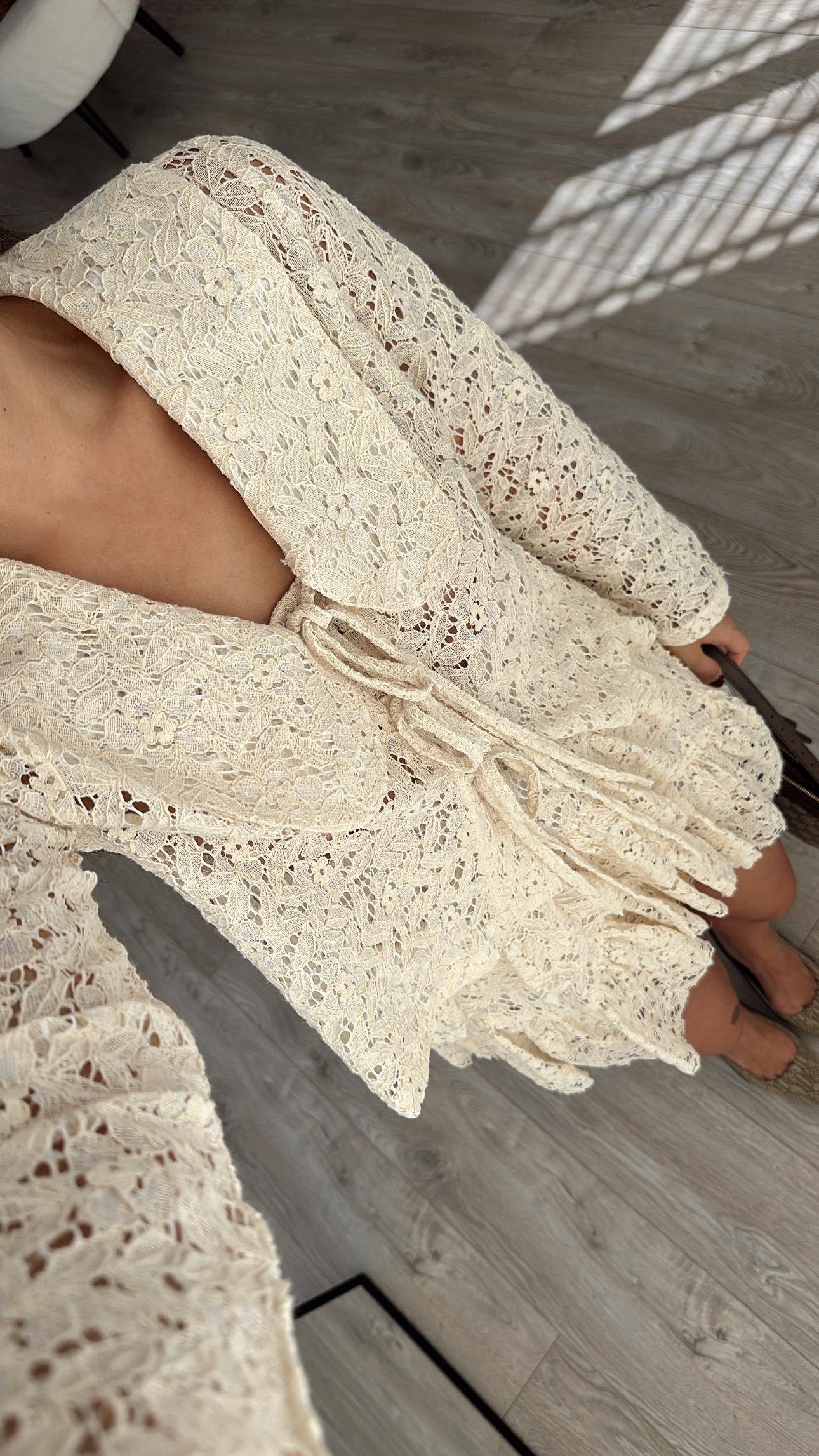 Krem Fırfırlı Dantalli Etek