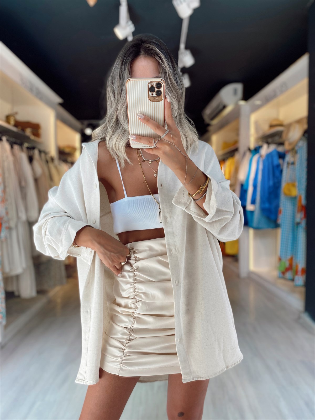 Krem Renk Büzgü Detaylı Etek